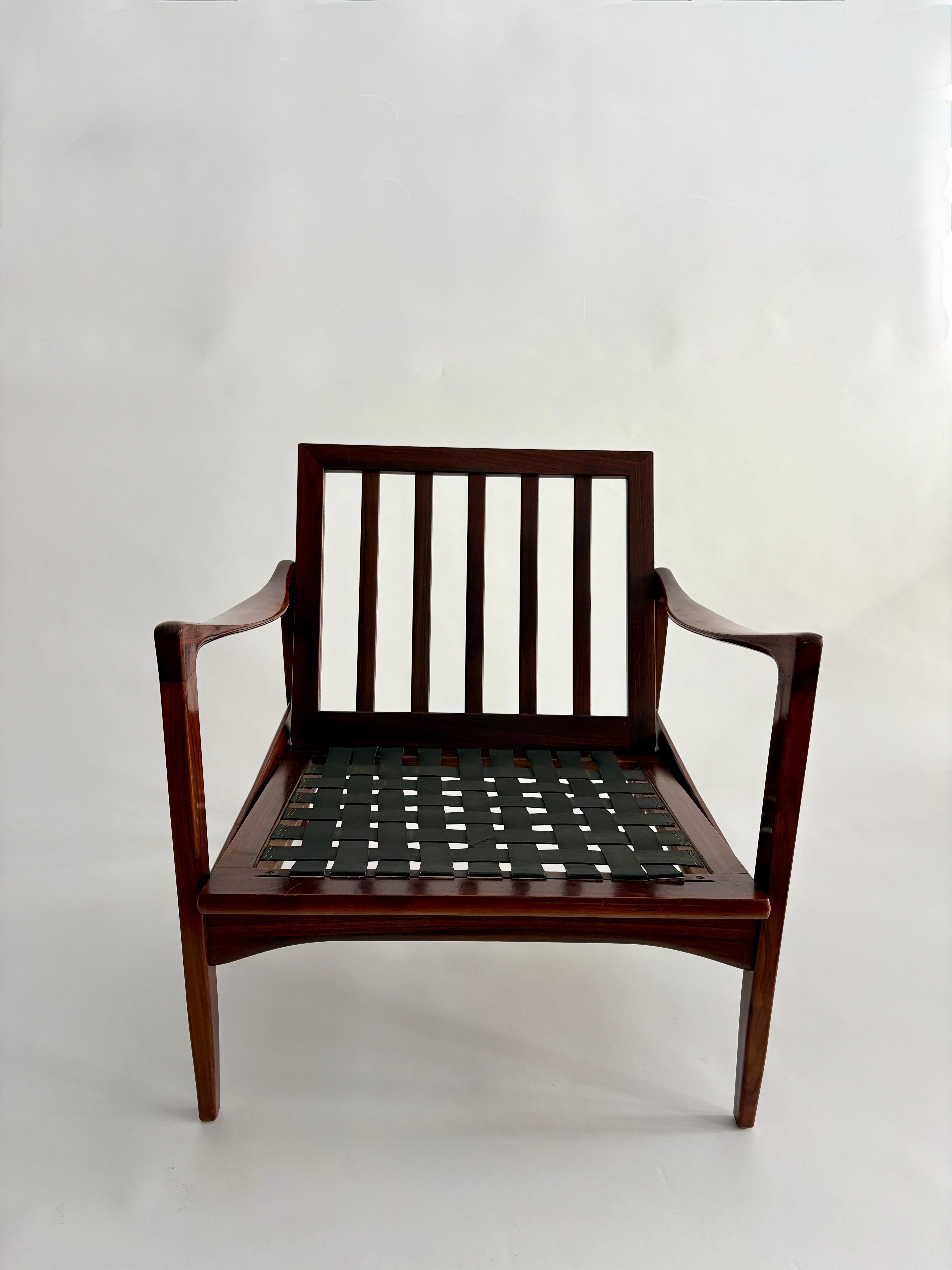Scandinavo moderno Ib Kofod-Larsen, set di sedie da salotto 