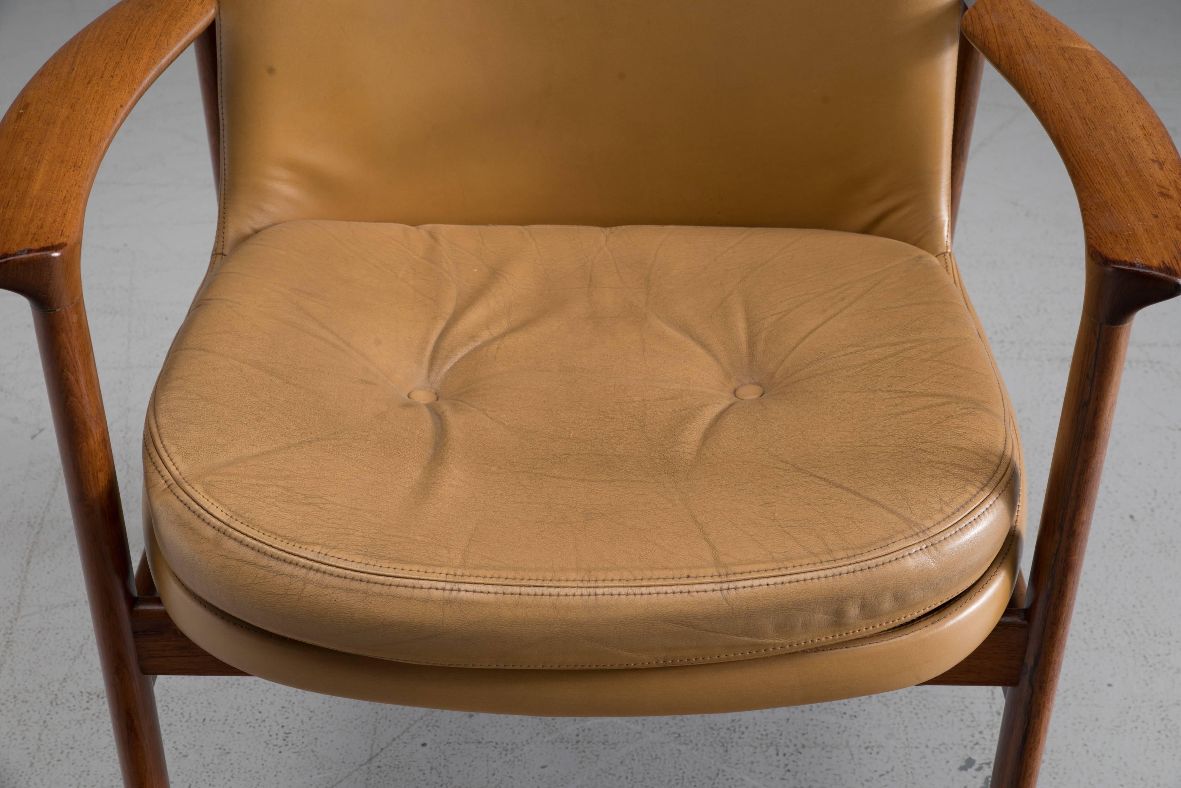 Mid-Century Modern Ib Kofod-Larsen Set of Six Armchairs in Rosewood and Natural Leather