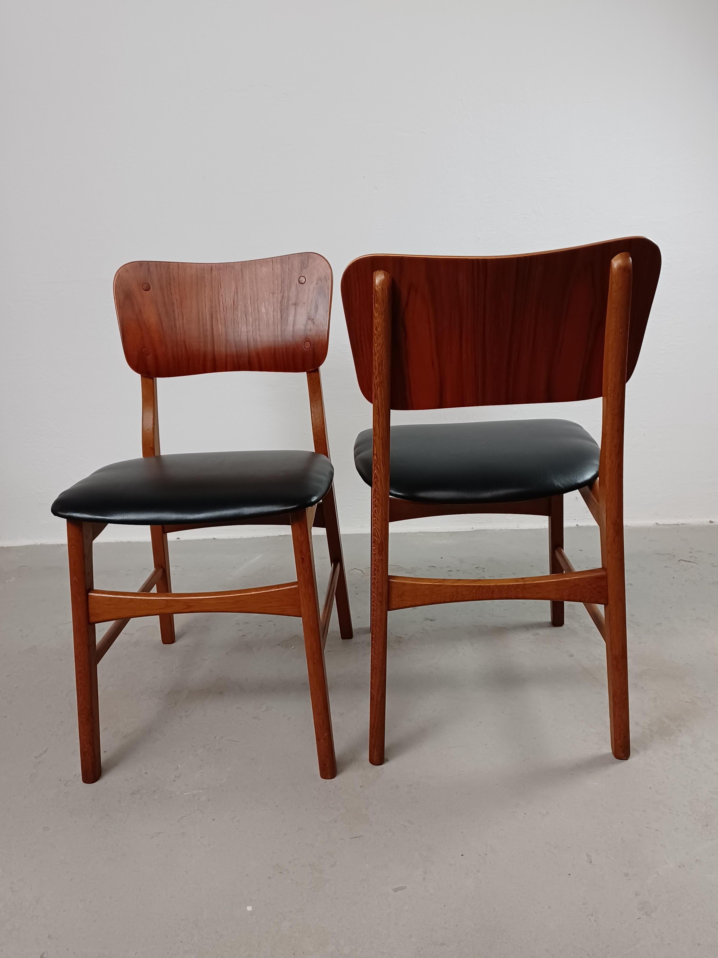 Ib Kofod Larsen Set of Six Fully Restored Dining Chairs, Custom Upholstery For Sale 10