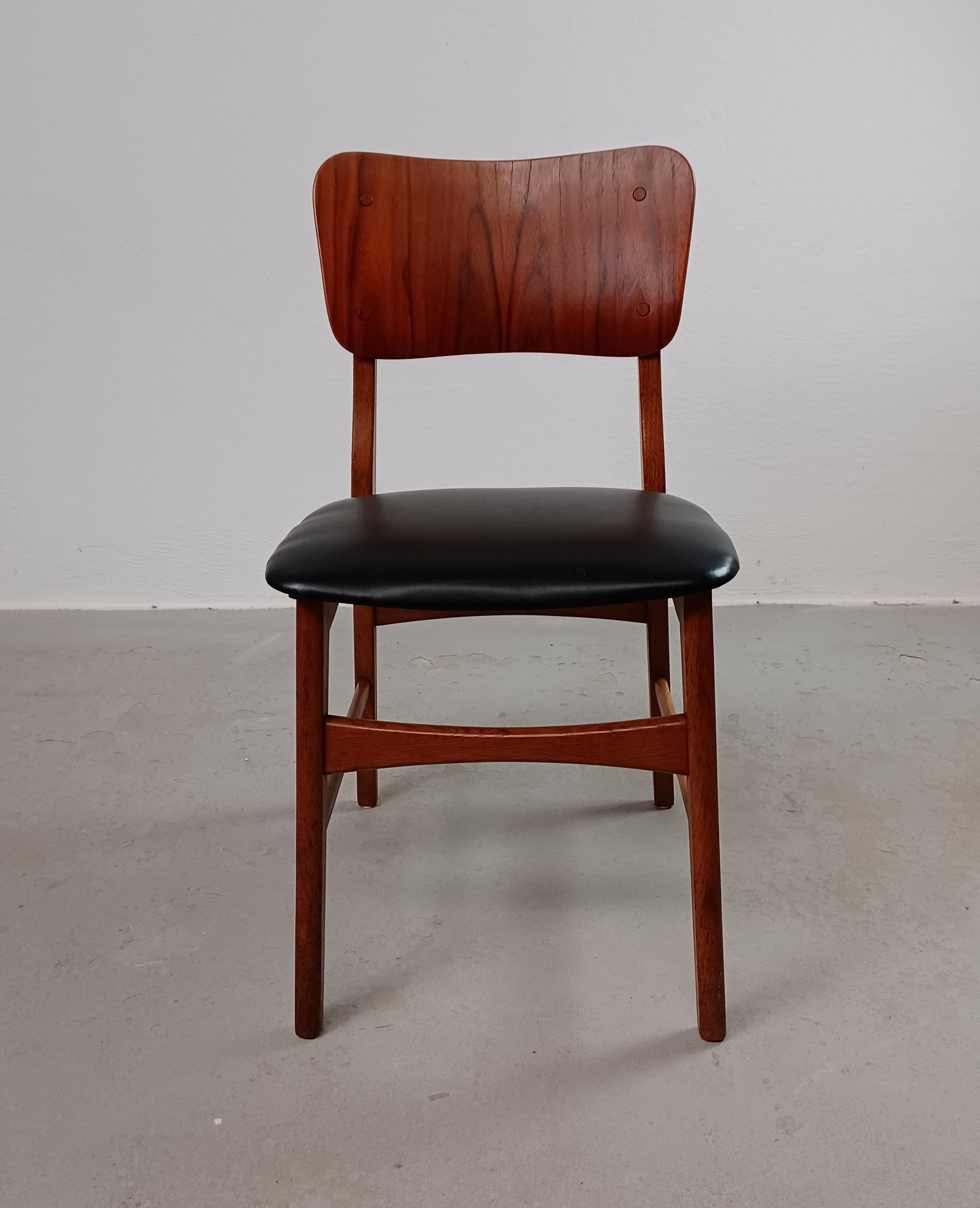 Danish Ib Kofod Larsen Set of Six Fully Restored Dining Chairs, Custom Upholstery For Sale
