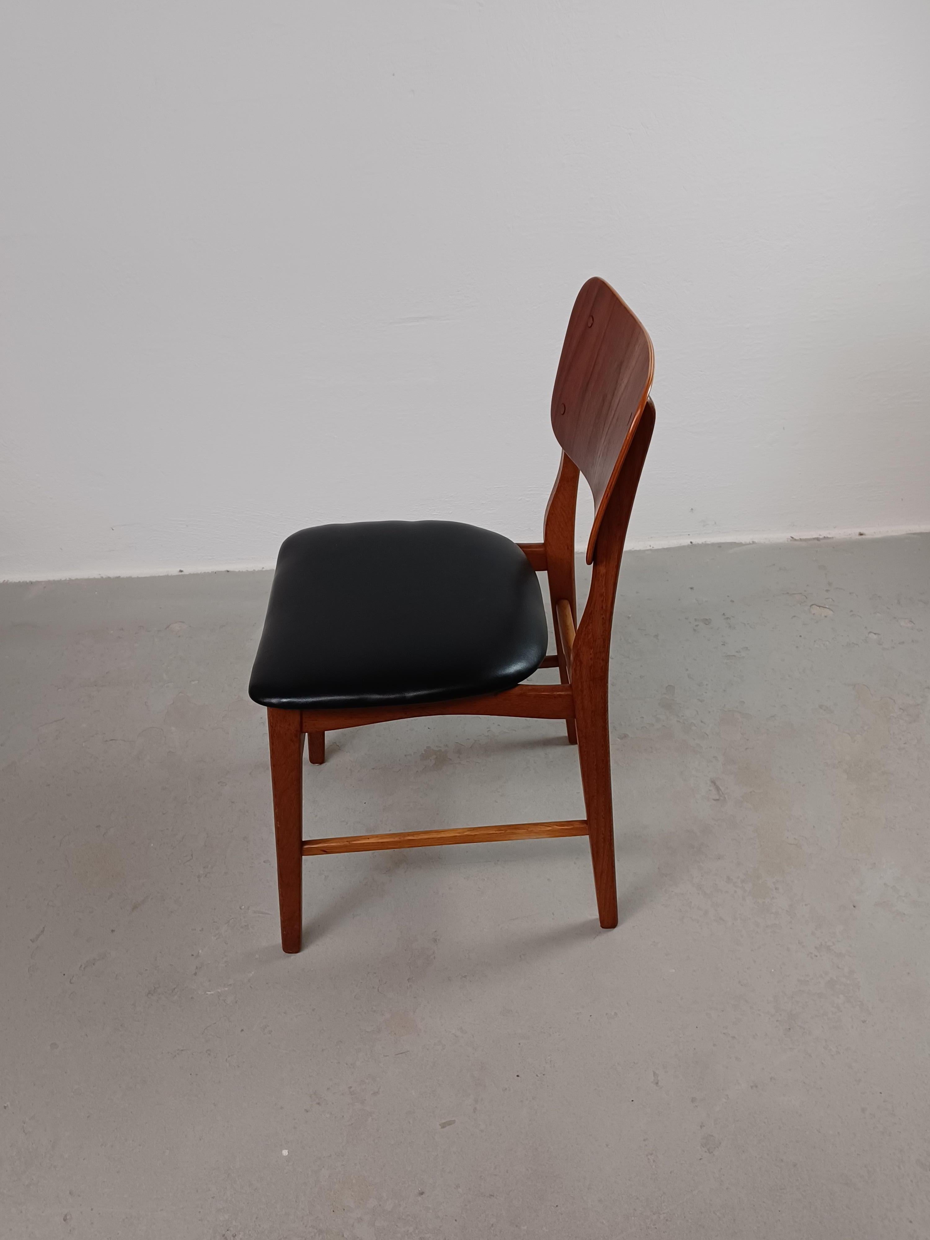 Mid-20th Century Ib Kofod Larsen Set of Six Fully Restored Dining Chairs, Custom Upholstery For Sale