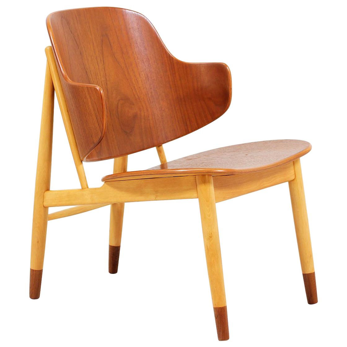 Expertly Restored - Ib Kofod-Larsen Shell Chair for Christiansen & Larsen For Sale