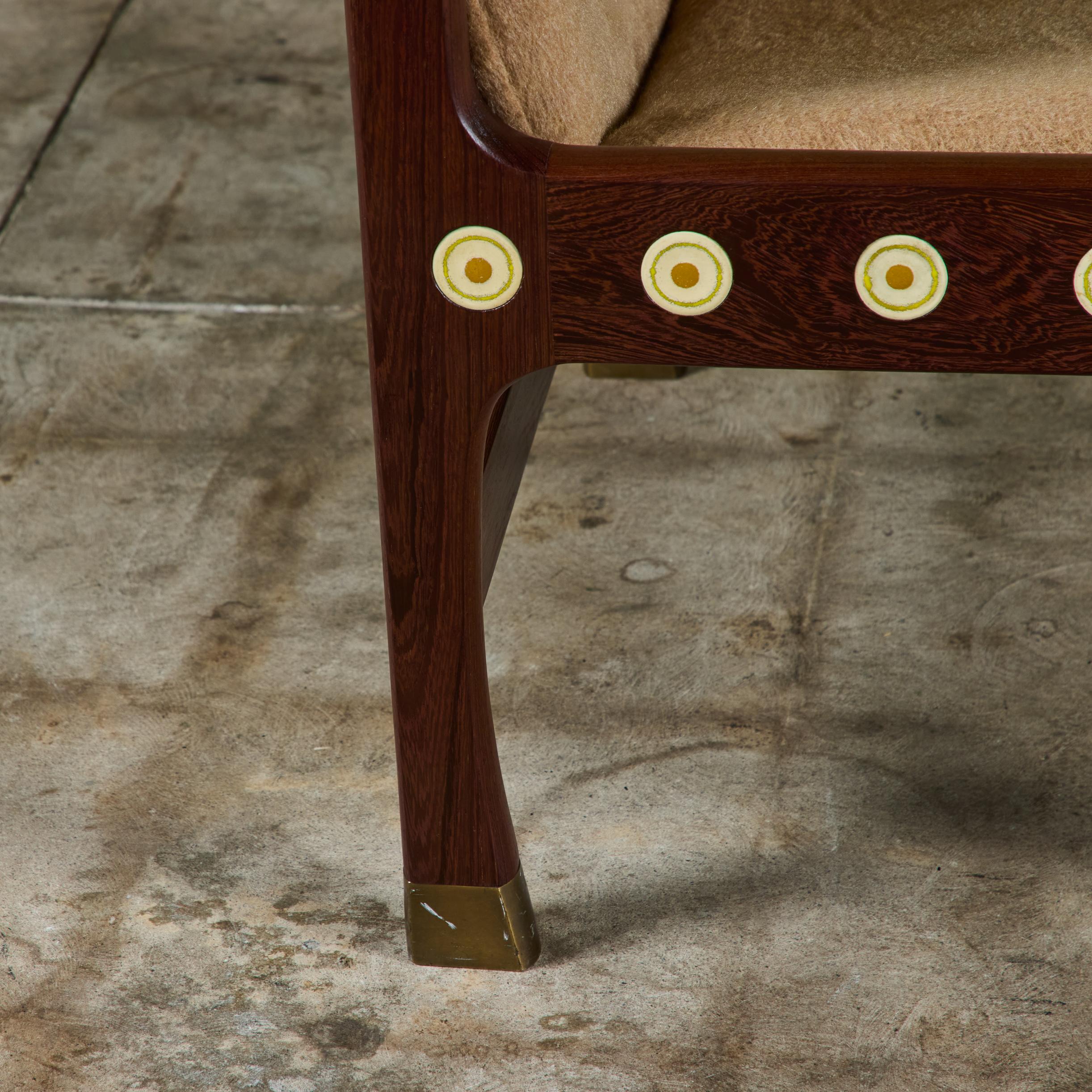 Chaise pantoufle Ib Kofod Larsen de la collection Megiddo en vente 8
