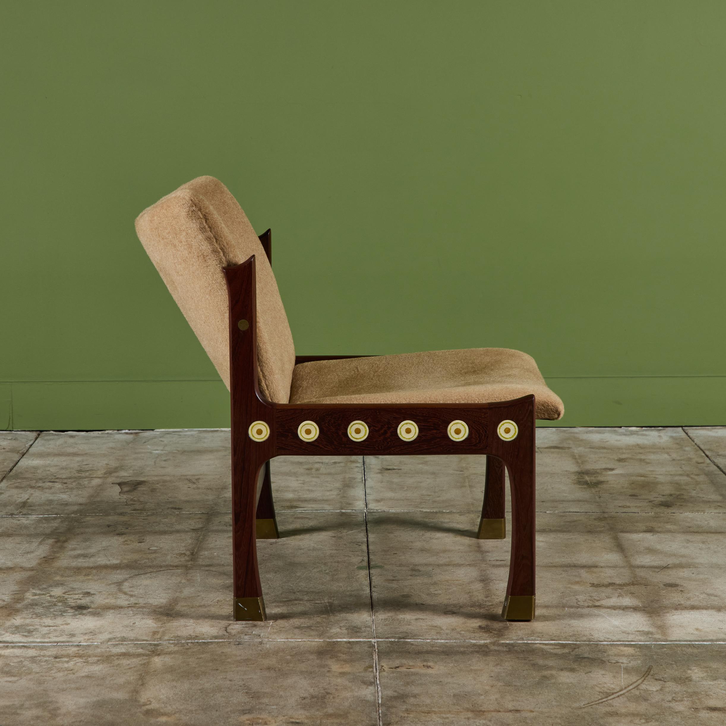 Chaise pantoufle Ib Kofod Larsen de la collection Megiddo Excellent état - En vente à Los Angeles, CA