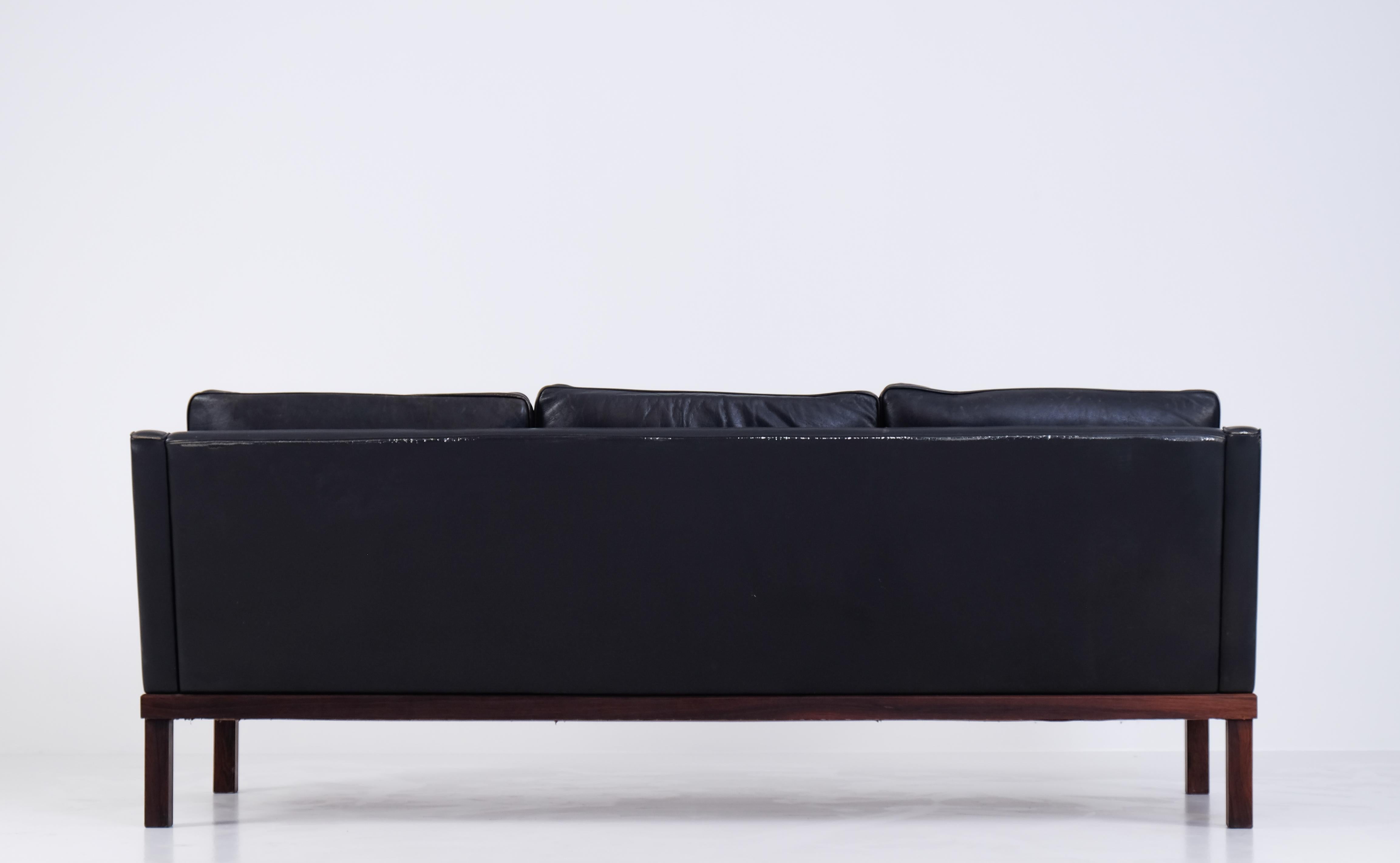 Set of 2 Ib Kofod-Larsen sofas model 