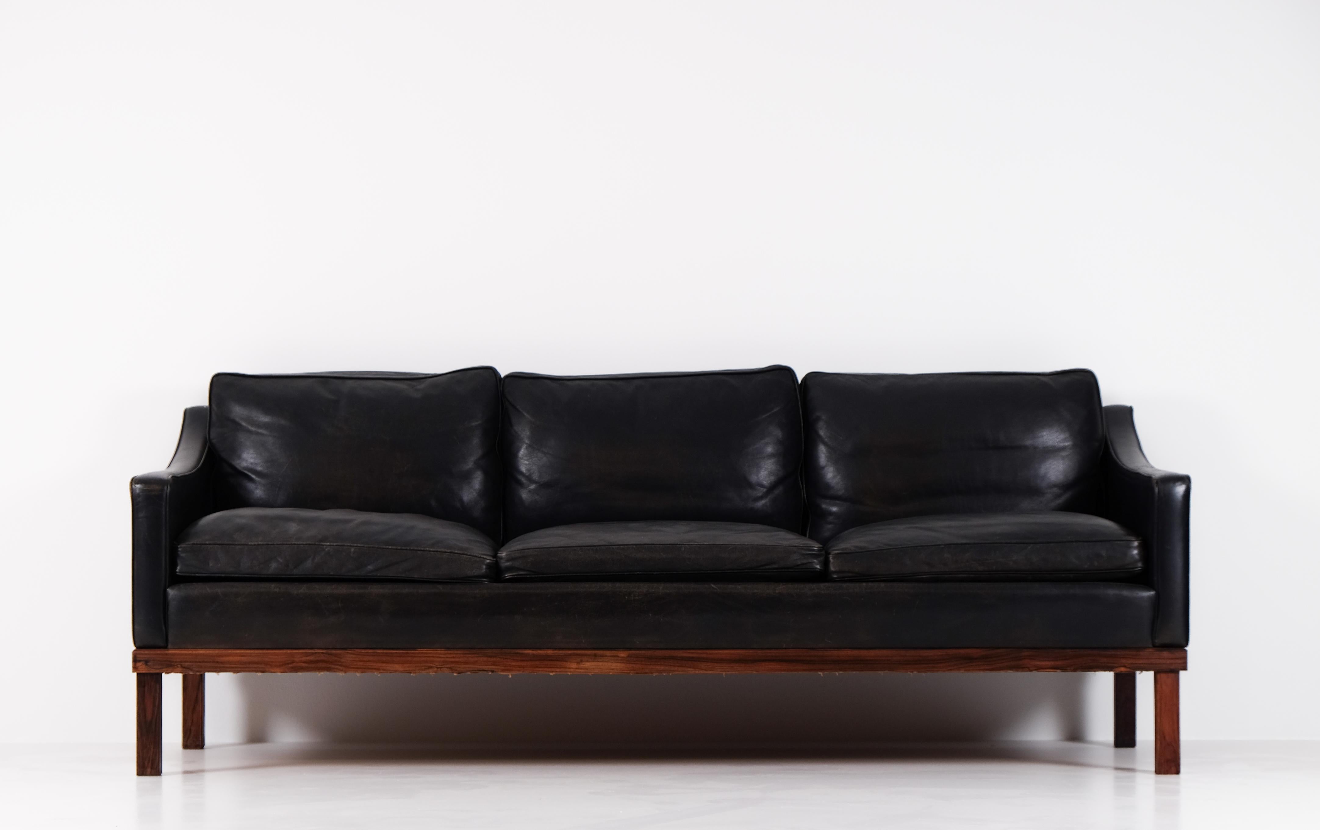 Scandinavian Modern Set of 2 Ib Kofod-Larsen sofas model 
