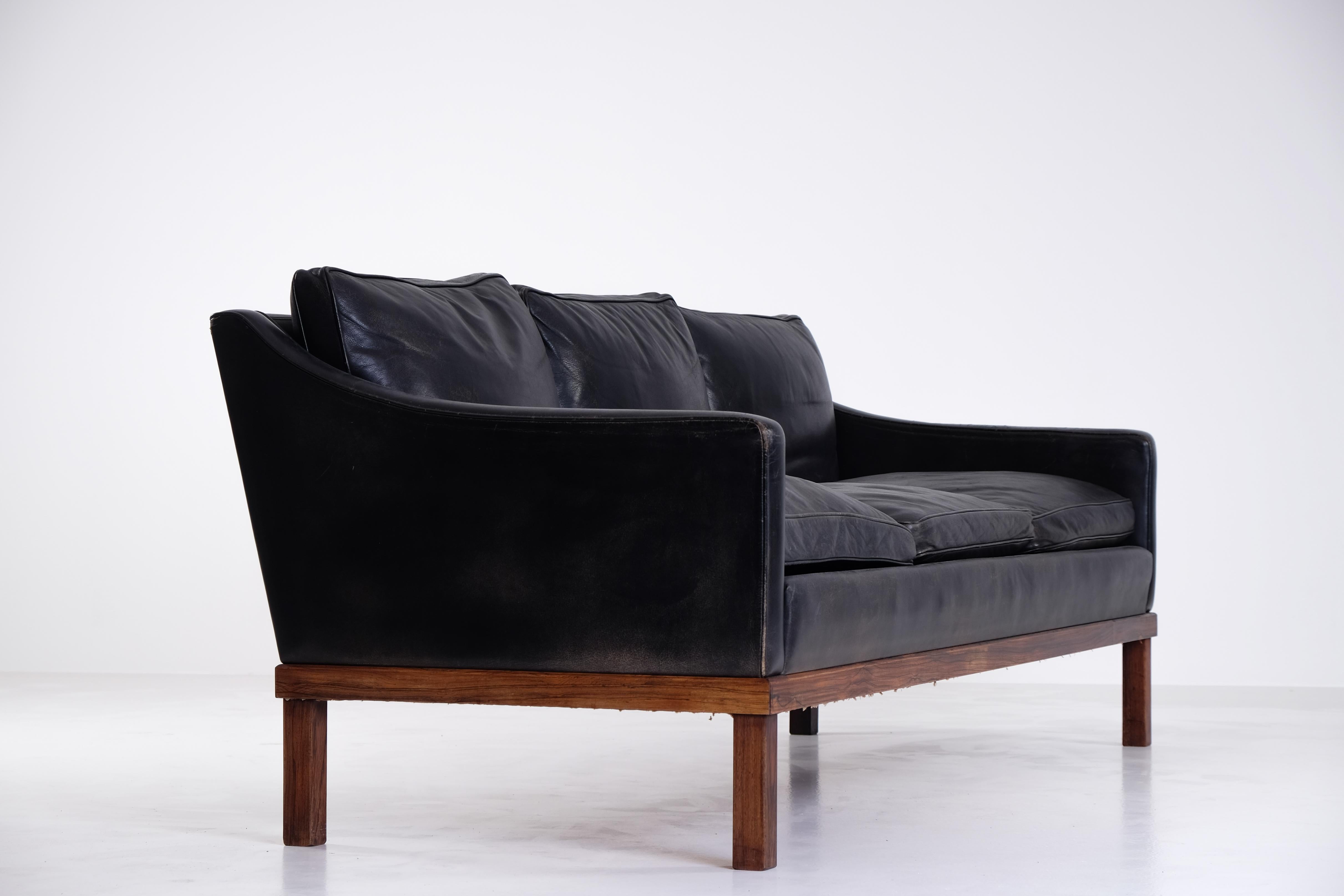 Set of 2 Ib Kofod-Larsen sofas model 