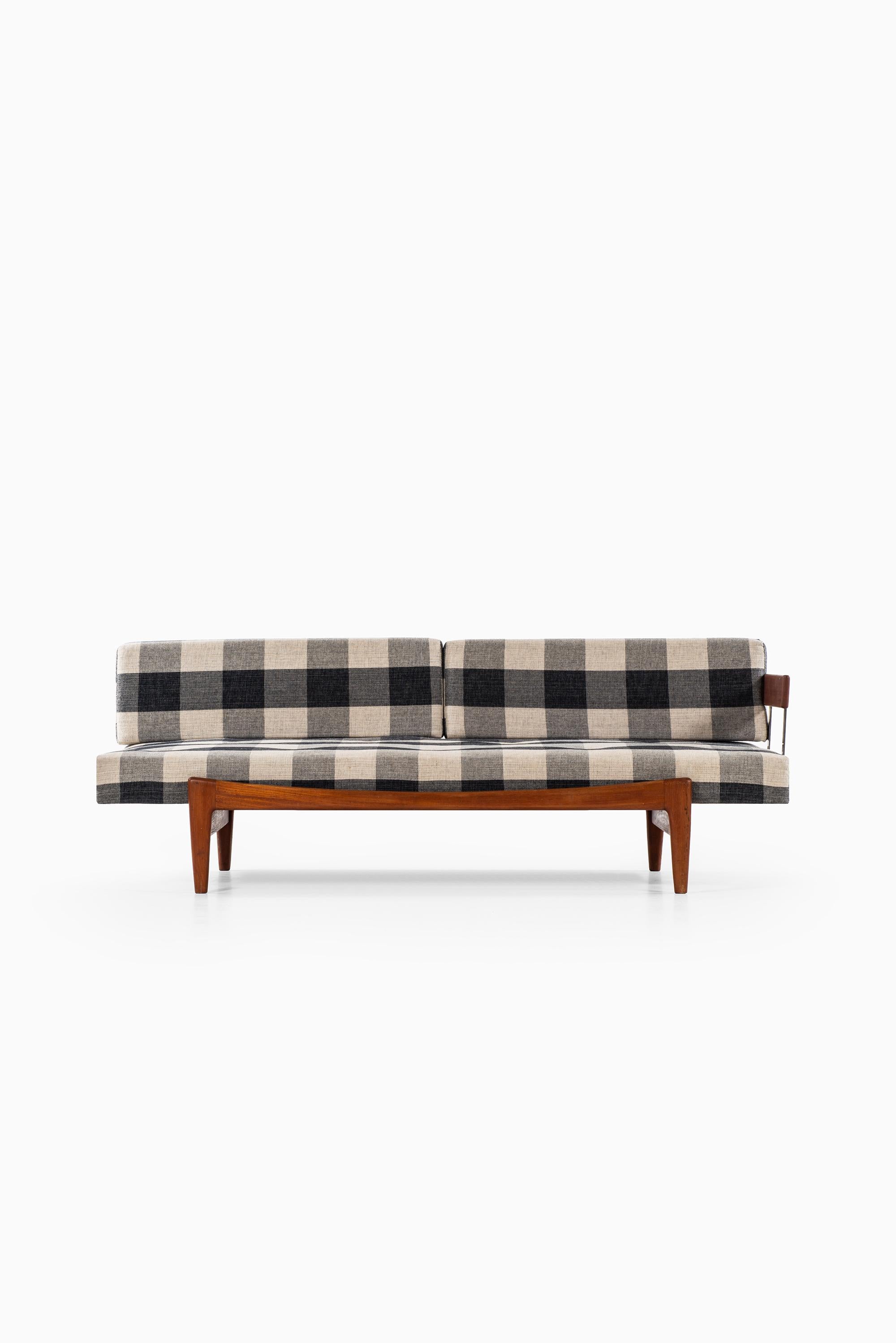 Scandinavian Modern Ib Kofod-Larsen Sofa / Daybed by Seffle Möbelfabrik in Sweden