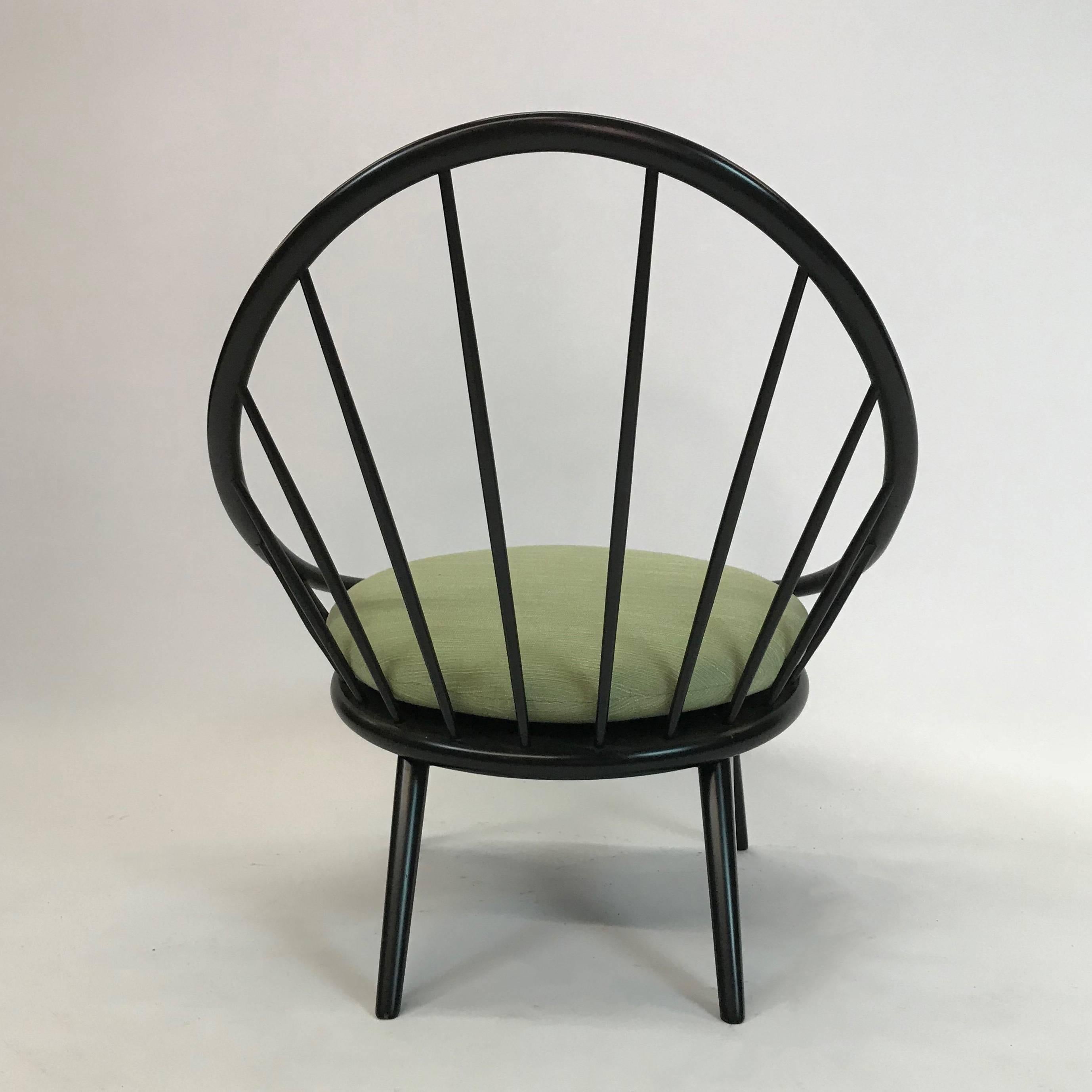 Ib Kofod-Larsen Spindle Back Peacock Hoop Lounge Chair In Good Condition In Brooklyn, NY