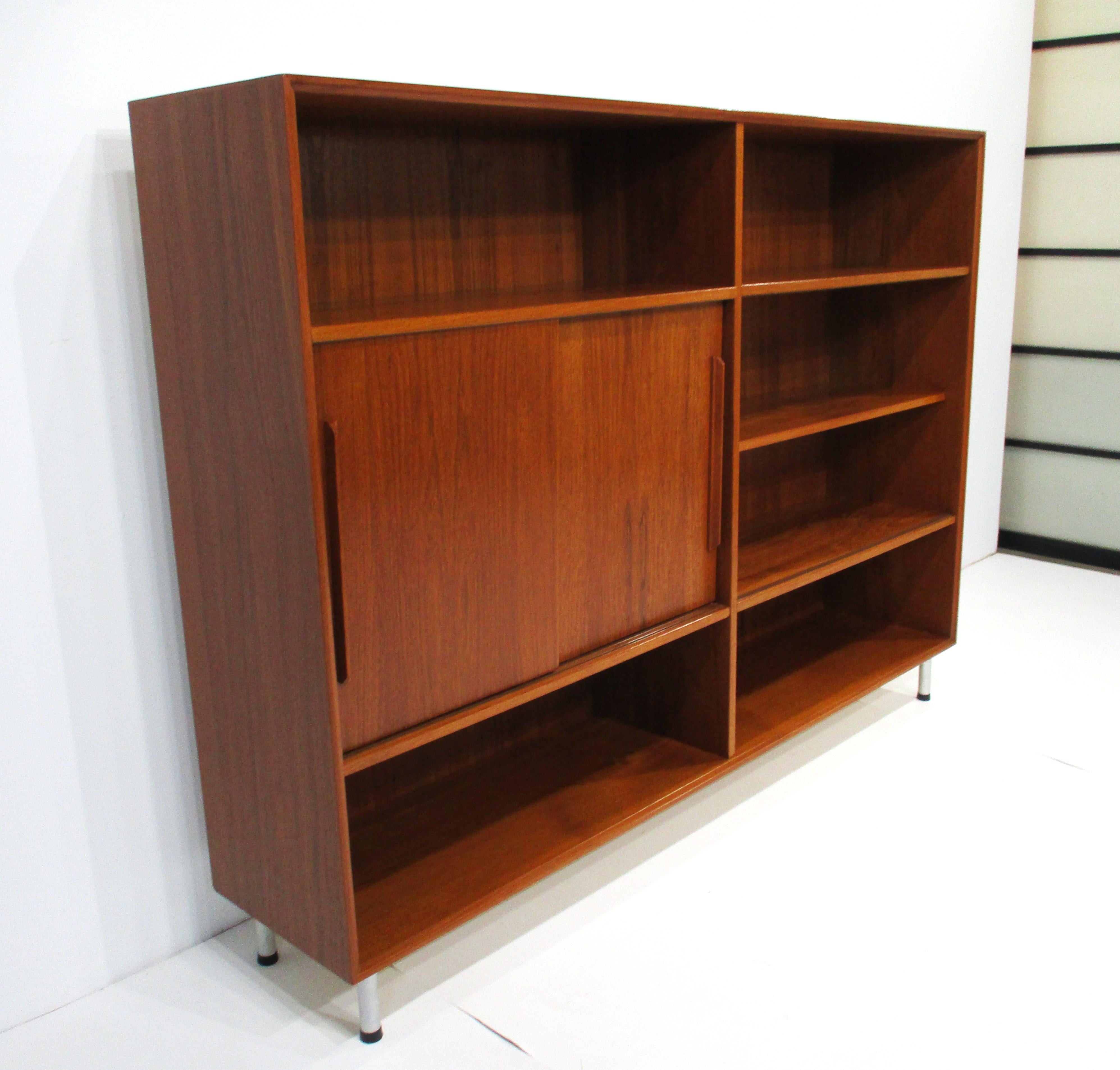 Libreria Ib Kofod Larsen in teak Danimarca In condizioni buone in vendita a Cincinnati, OH