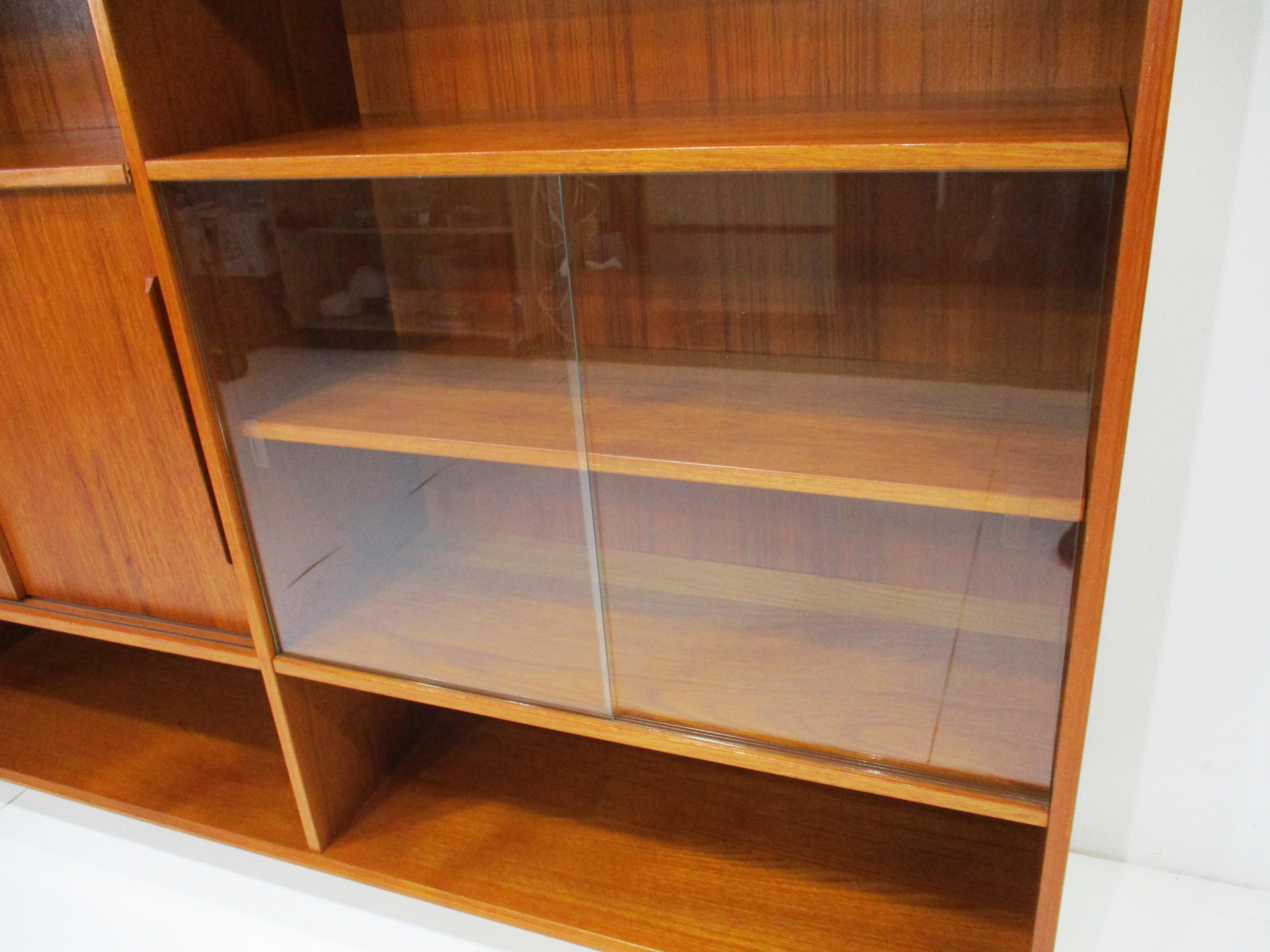 Teak Libreria Ib Kofod Larsen in teak Danimarca in vendita