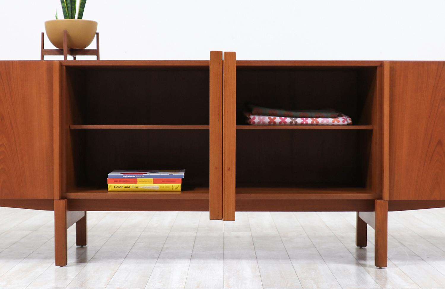 Ib Kofod-Larsen Teak Credenza for Faarup Møbelfabrik 1