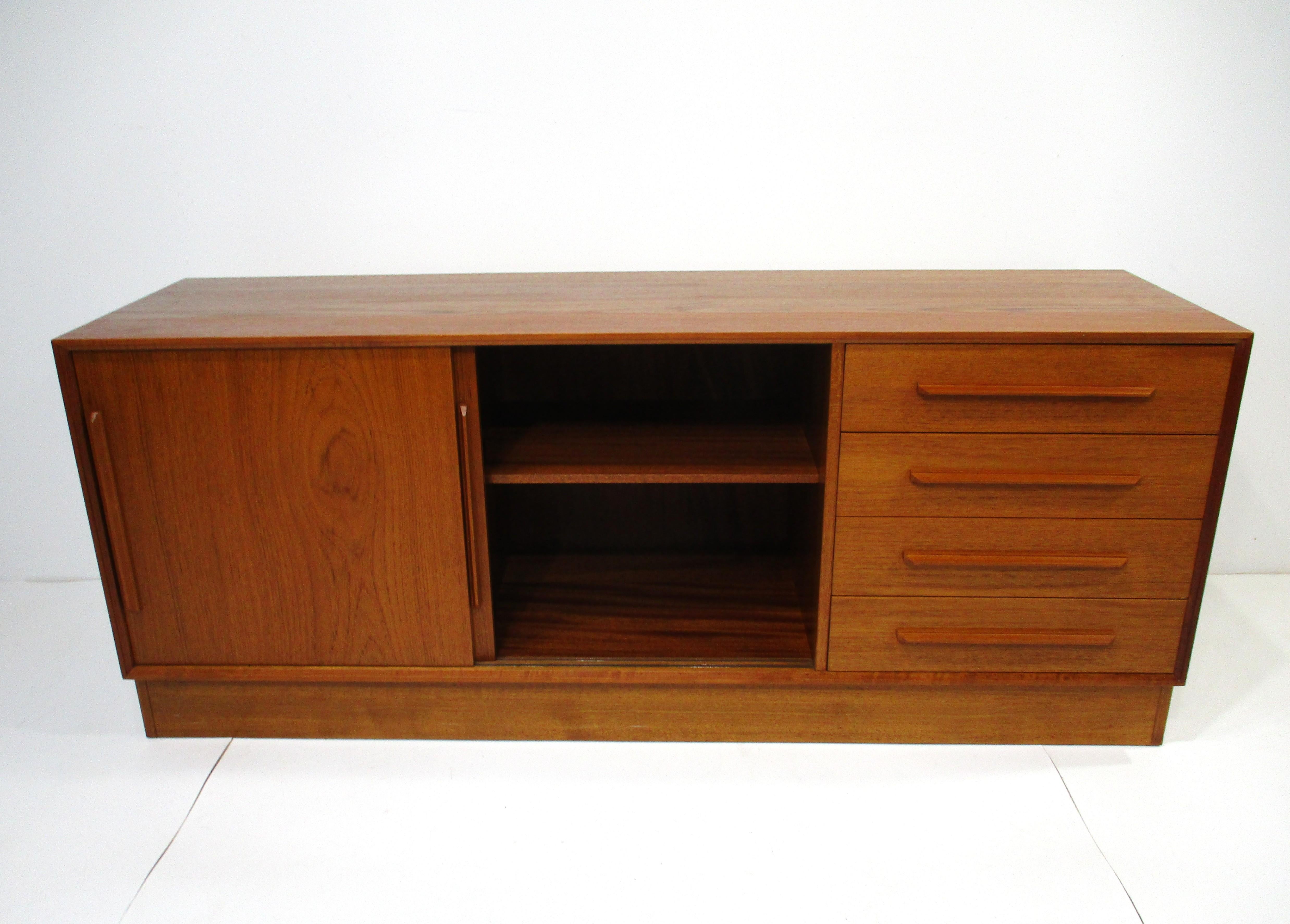 Ib Kofod Larsen Teak Credenza Sideboard for Faarup Denmark (B) In Good Condition For Sale In Cincinnati, OH