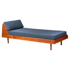 Wood Daybeds