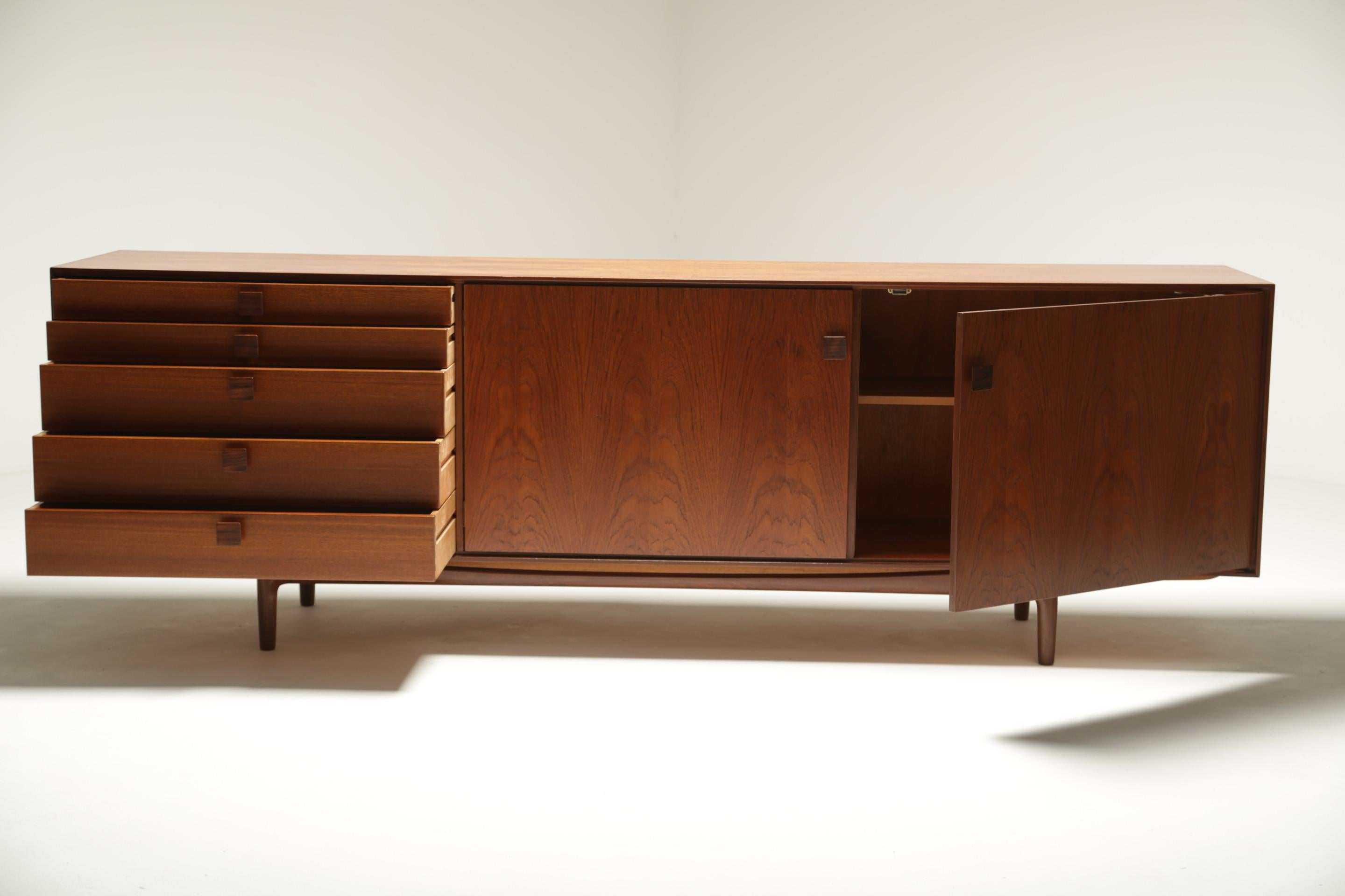 Ib Kofod Larsen Teak Sideboard In Good Condition For Sale In Oberstown, Lusk, IE