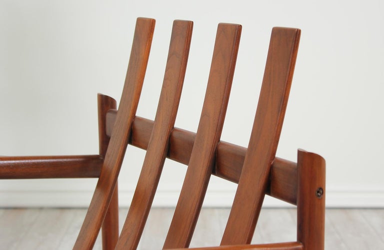 Ib Kofod-Larsen Walnut Lounge Chair for Selig For Sale 1