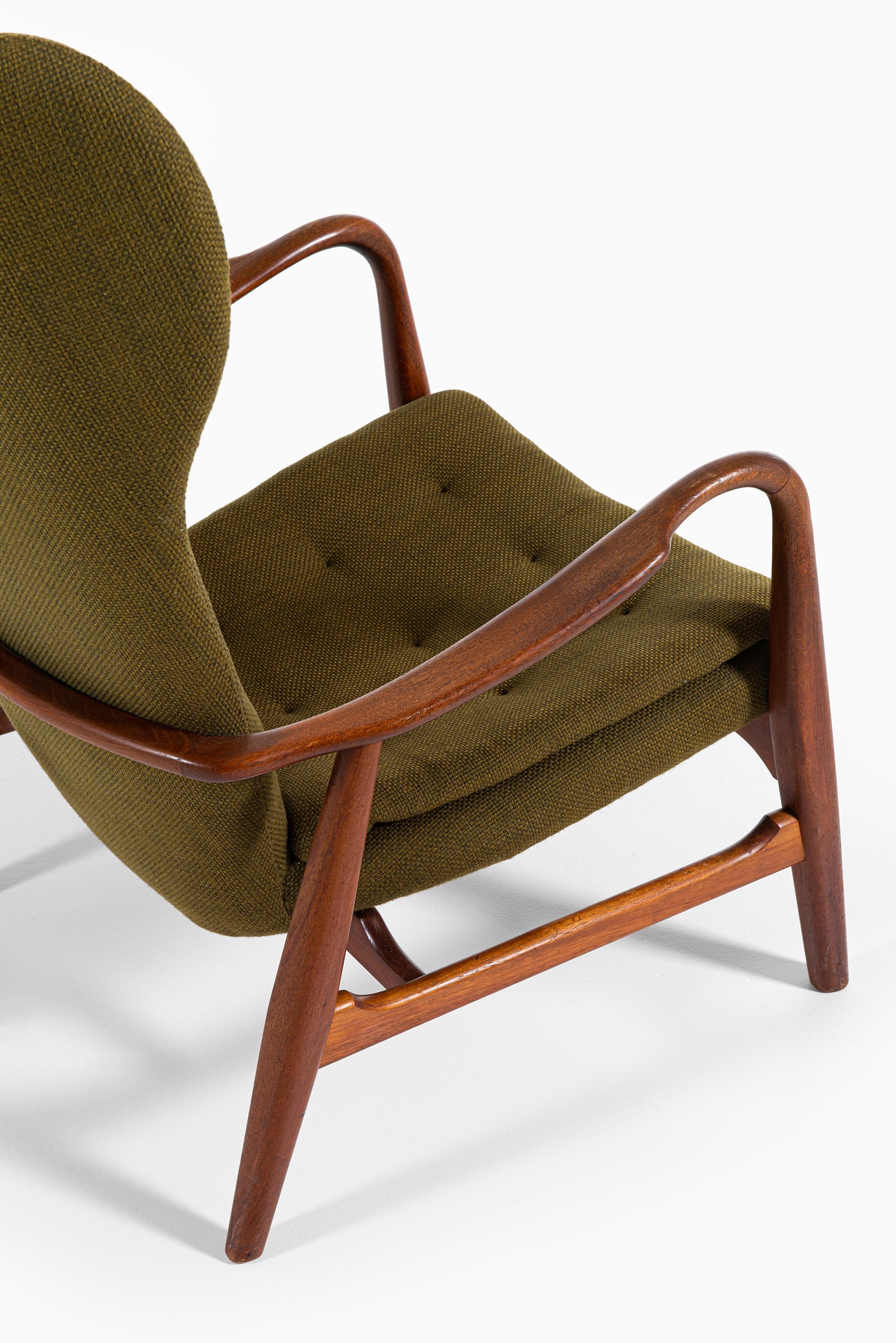 Ib Madsen & Acton Schubell Easy Chairs Produced by Madsen & Schubell in Denmark 5