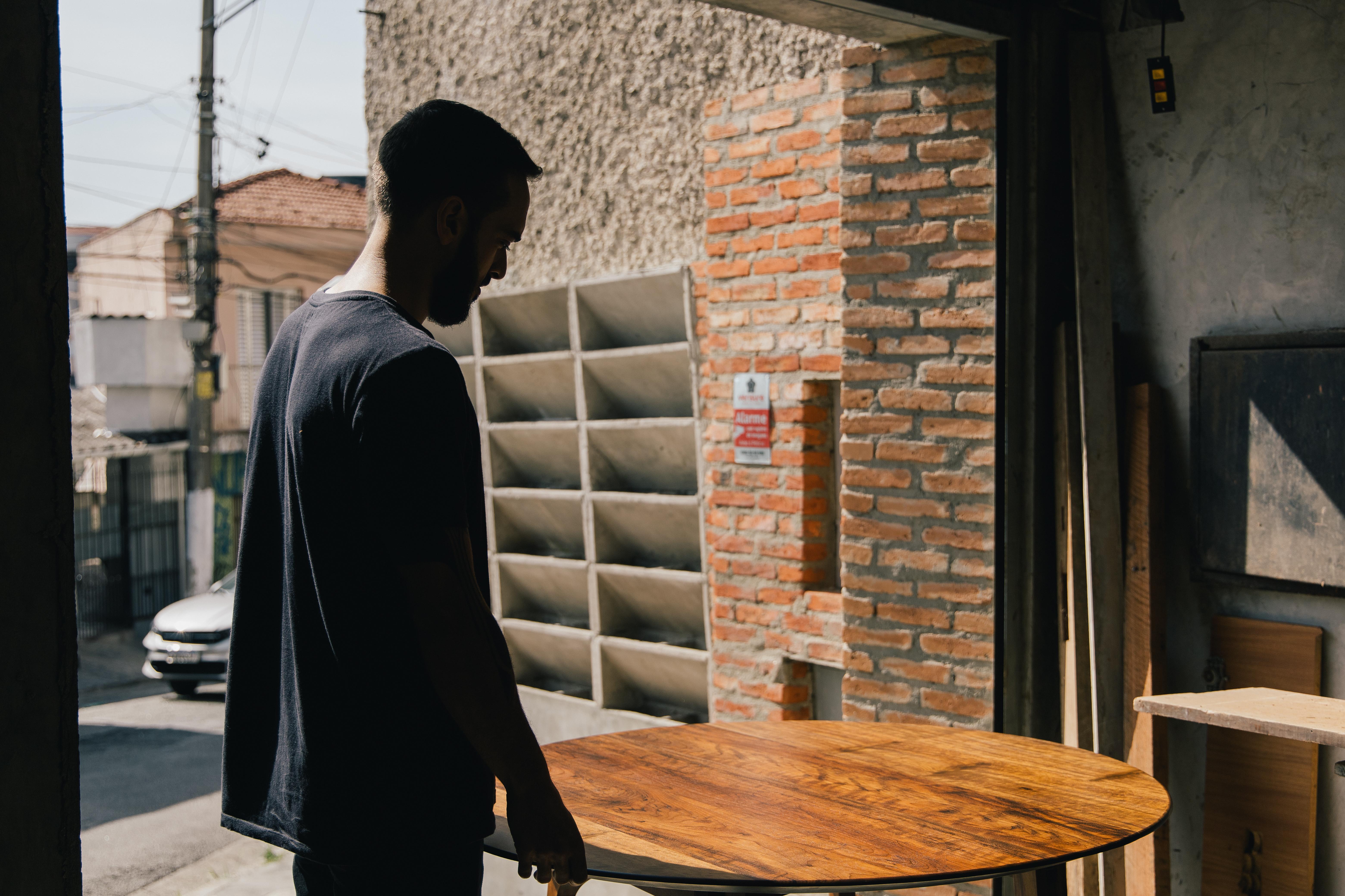 Ibá Round Table Neuf - En vente à São Paulo, BR