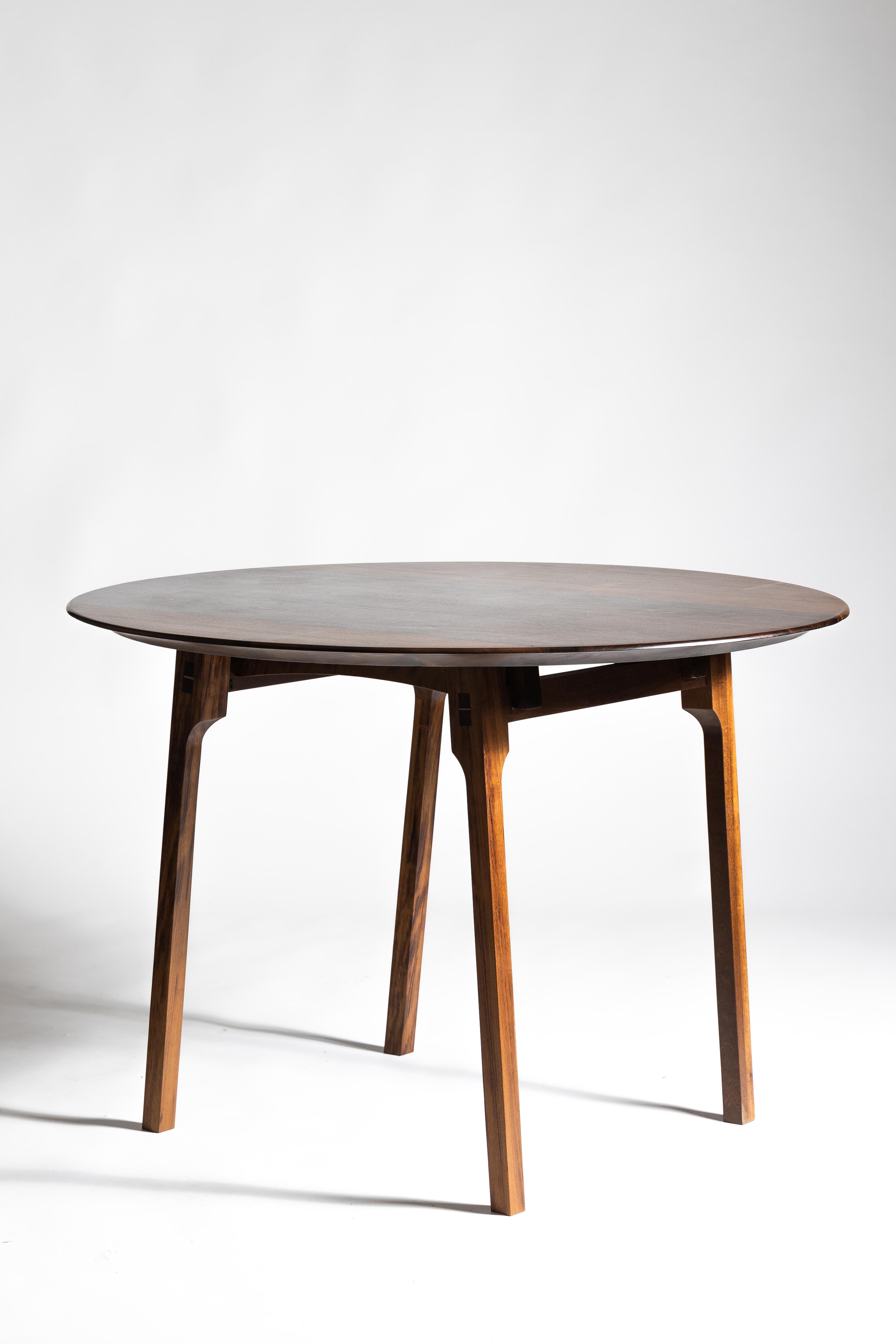 XXIe siècle et contemporain Ibá Round Table en vente
