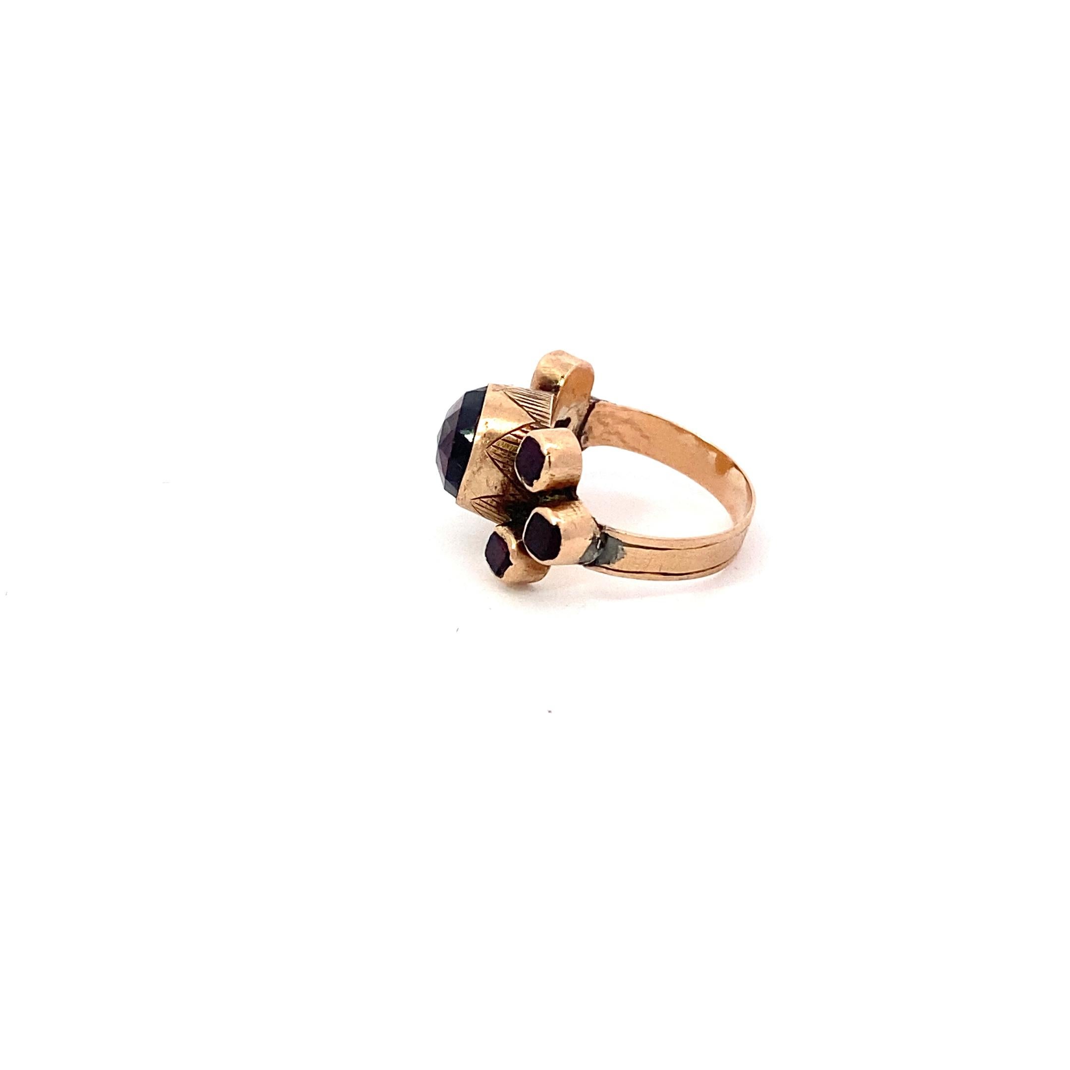 Iberian Ring with Rose Cut Garnets, 9-12k, 1700s In Good Condition For Sale In Brooklyn, NY