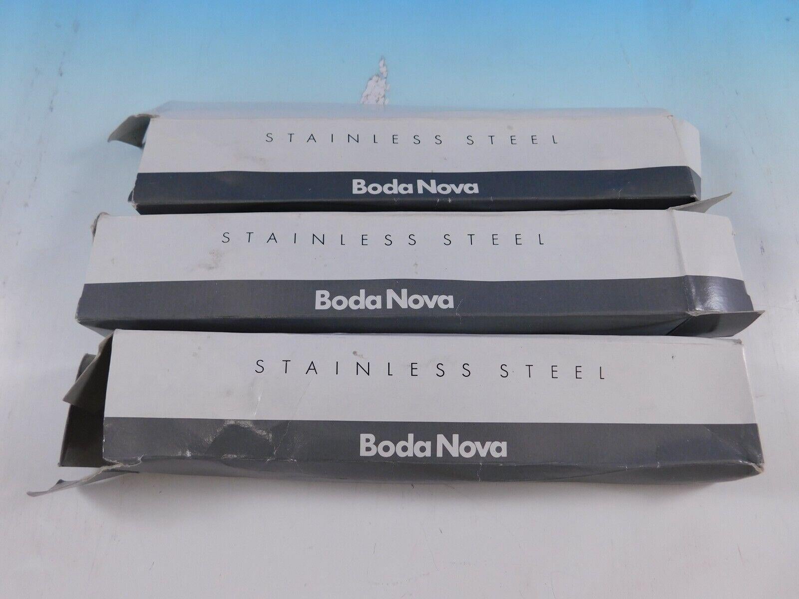 Ibis by Boda Nova Stainless Steel Flatware set 19 pcs Modern IN BOOK Modern Excellent état - En vente à Big Bend, WI