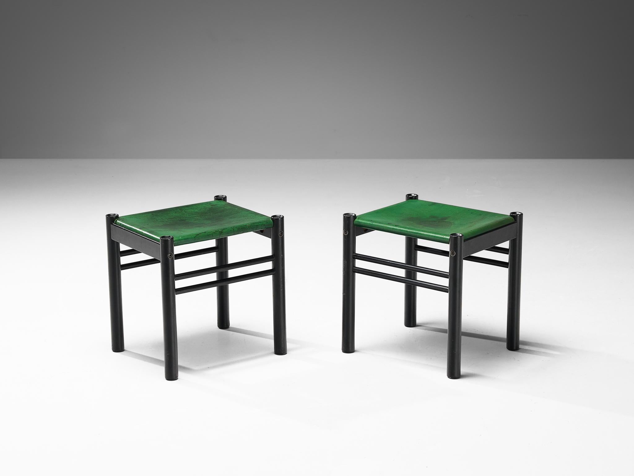 Ibisco Italian Pair of Stools in Green Leather  For Sale 1
