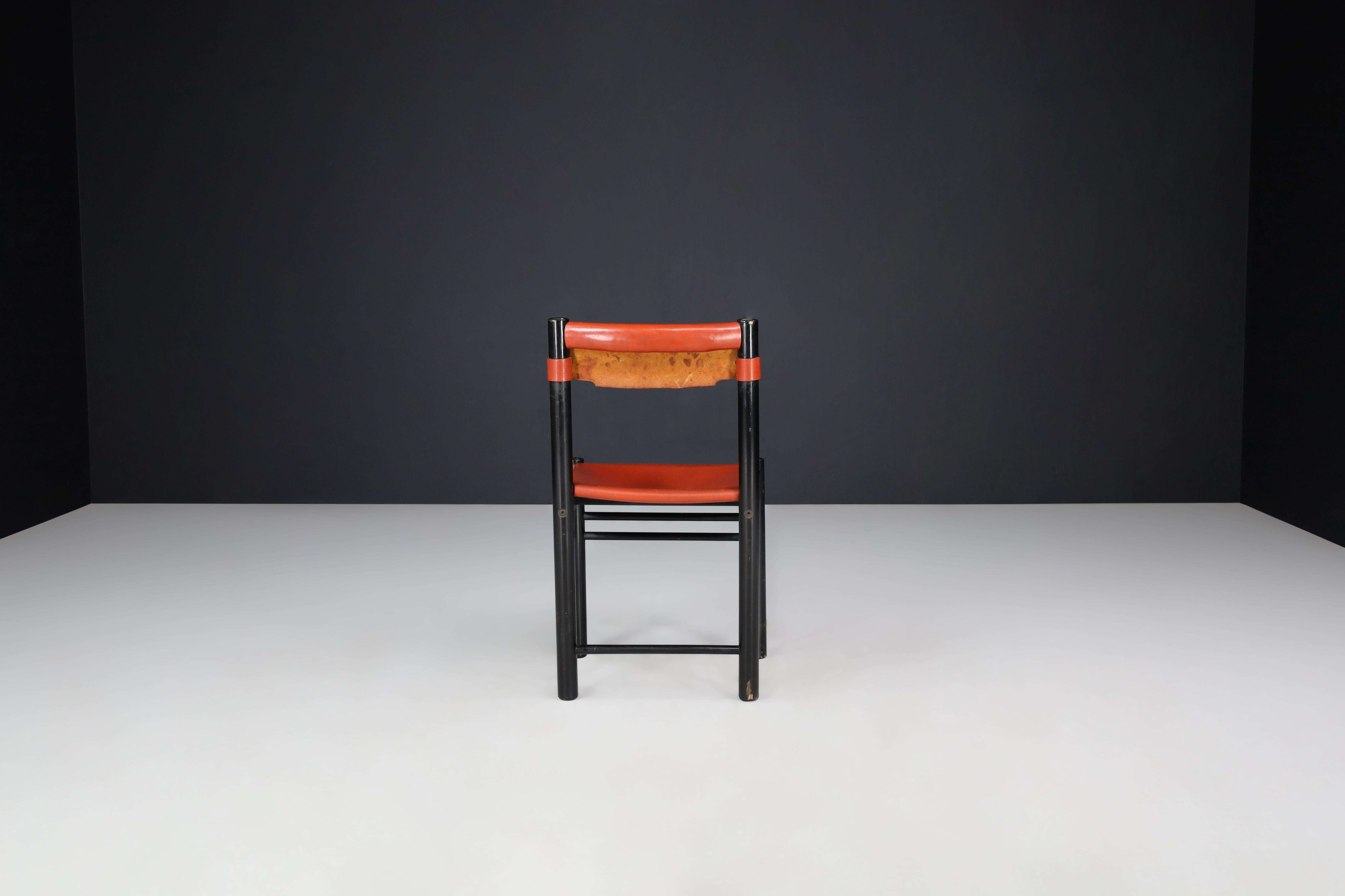 Fin du 20e siècle Ensemble de six chaises de salle à manger Ibisco Sedie en cuir cognac patiné, Italie  en vente