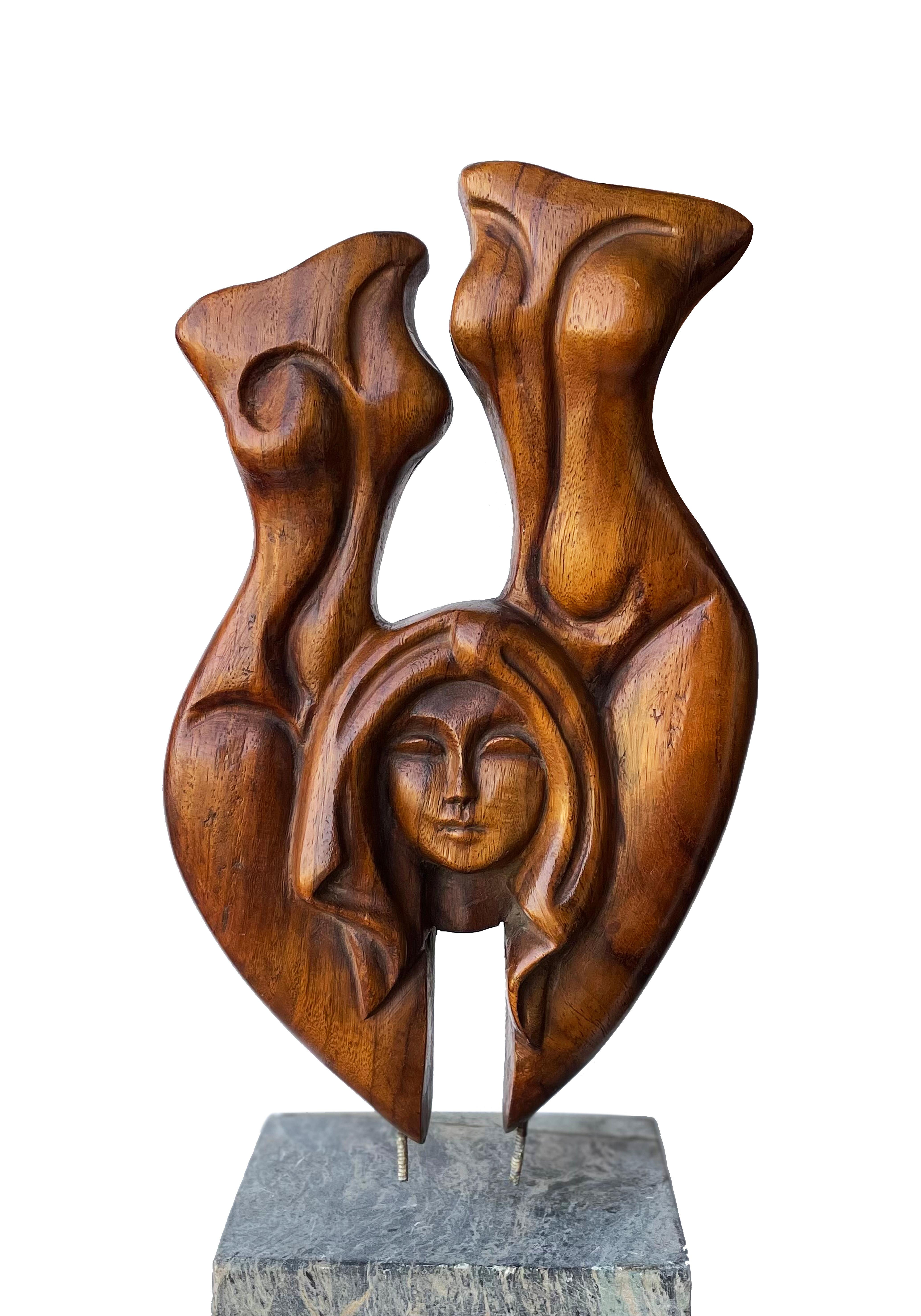 "Maternal" Sculpture en bois 18"" x 7" pouces par Ibrahim Abd Elmalak