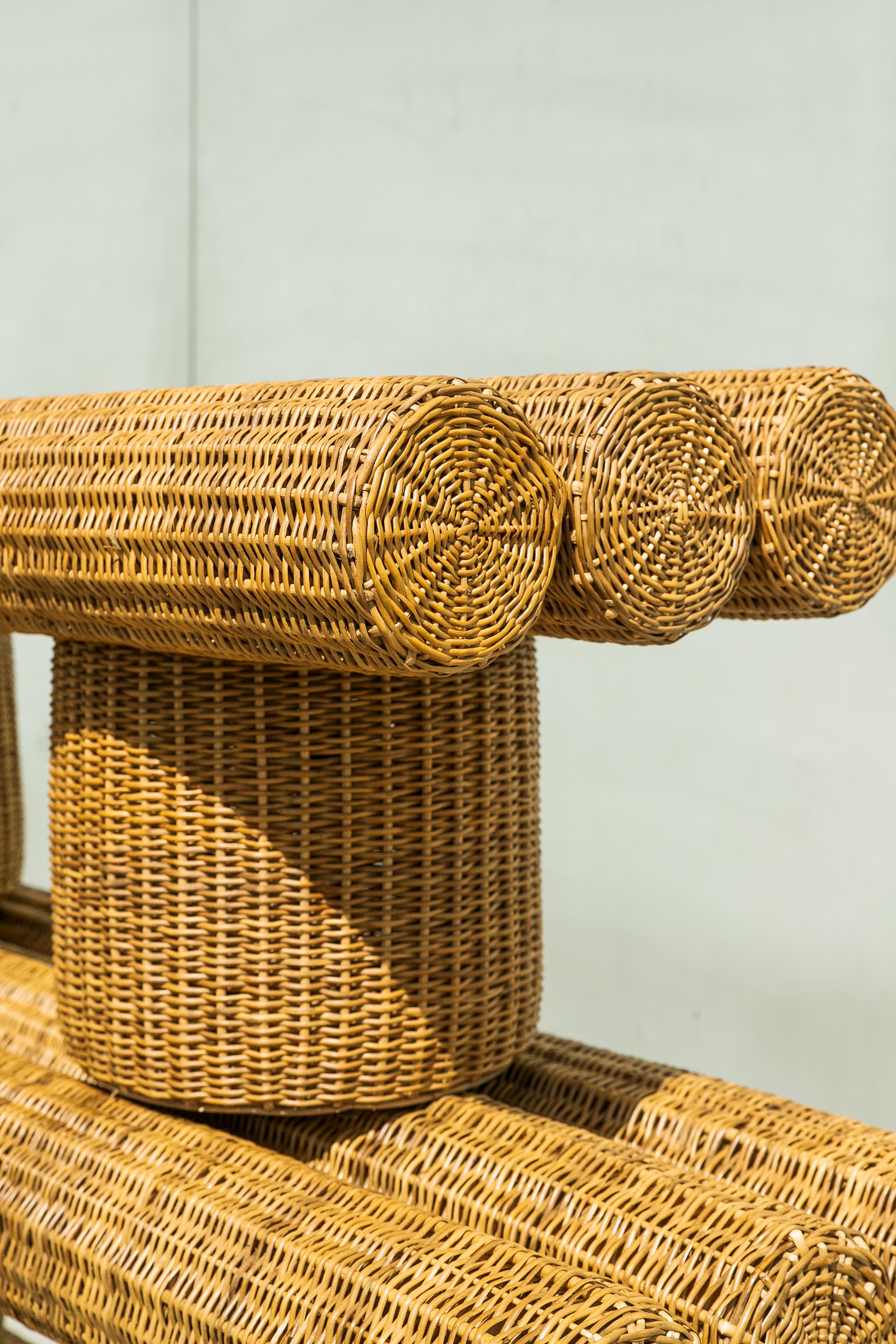 Ibuju 02 Medium Bench in Colombian Woven Yaré Natural Fiber by Fango Studio For Sale 2