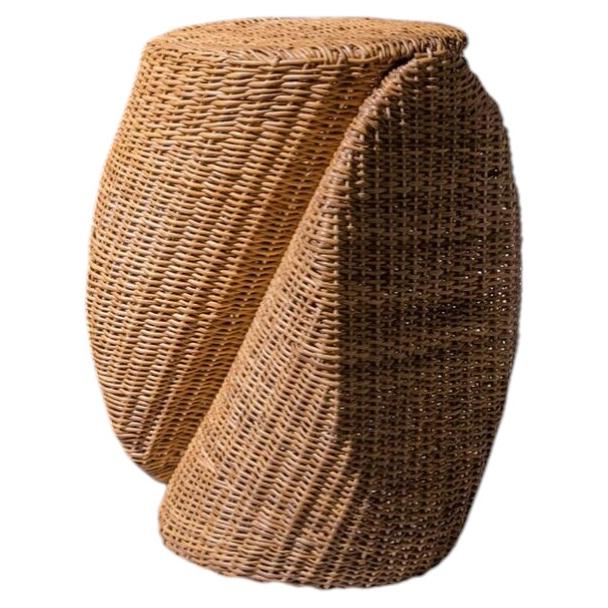 Tavolino Ibuju 02 in fibra naturale Yaré intrecciata colombiana di Fango Studio