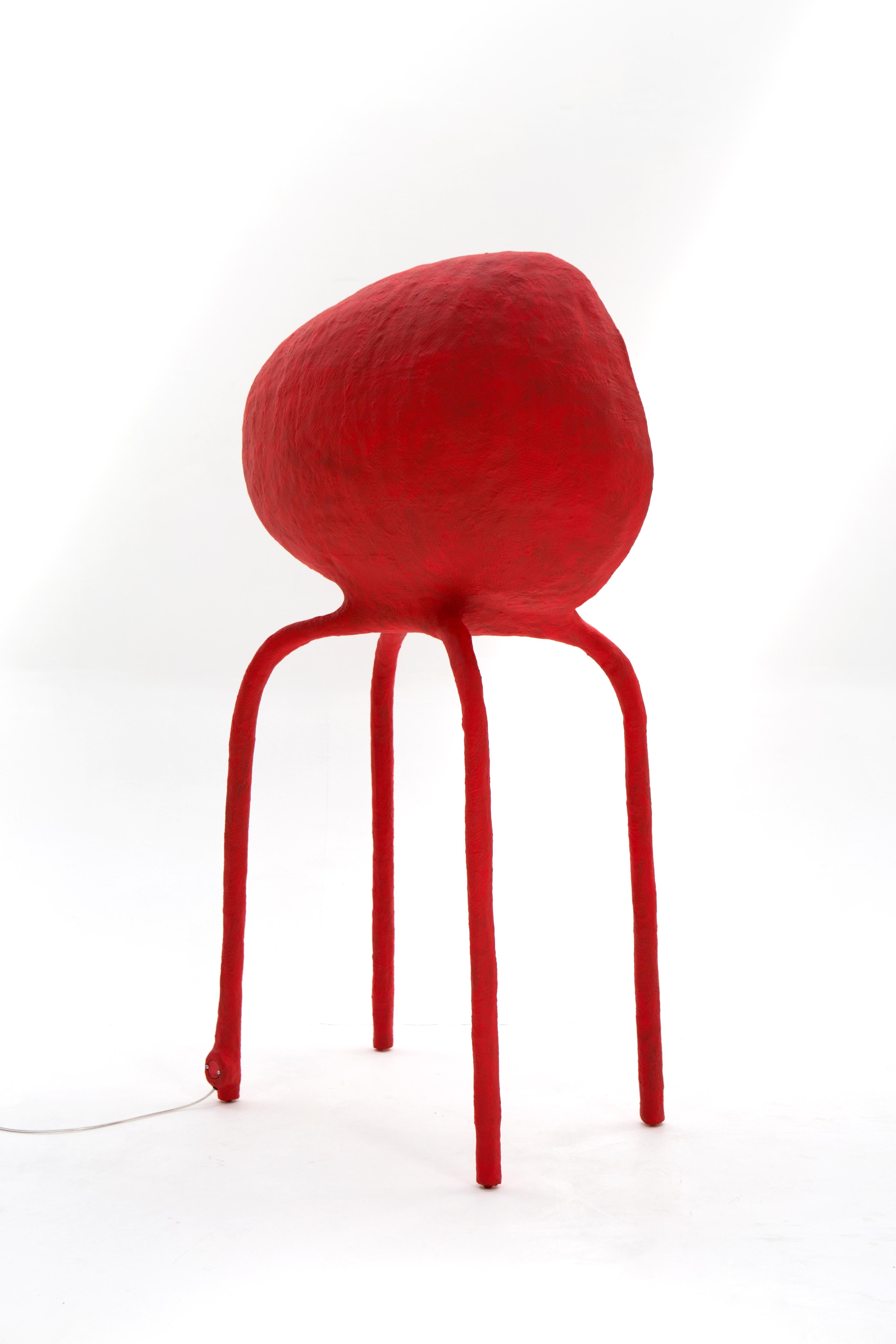 ICS-12 Standing Lamp, una lampada a quattro zampe per iniziare una conversazione in un colore rosso brillante. in vendita 3