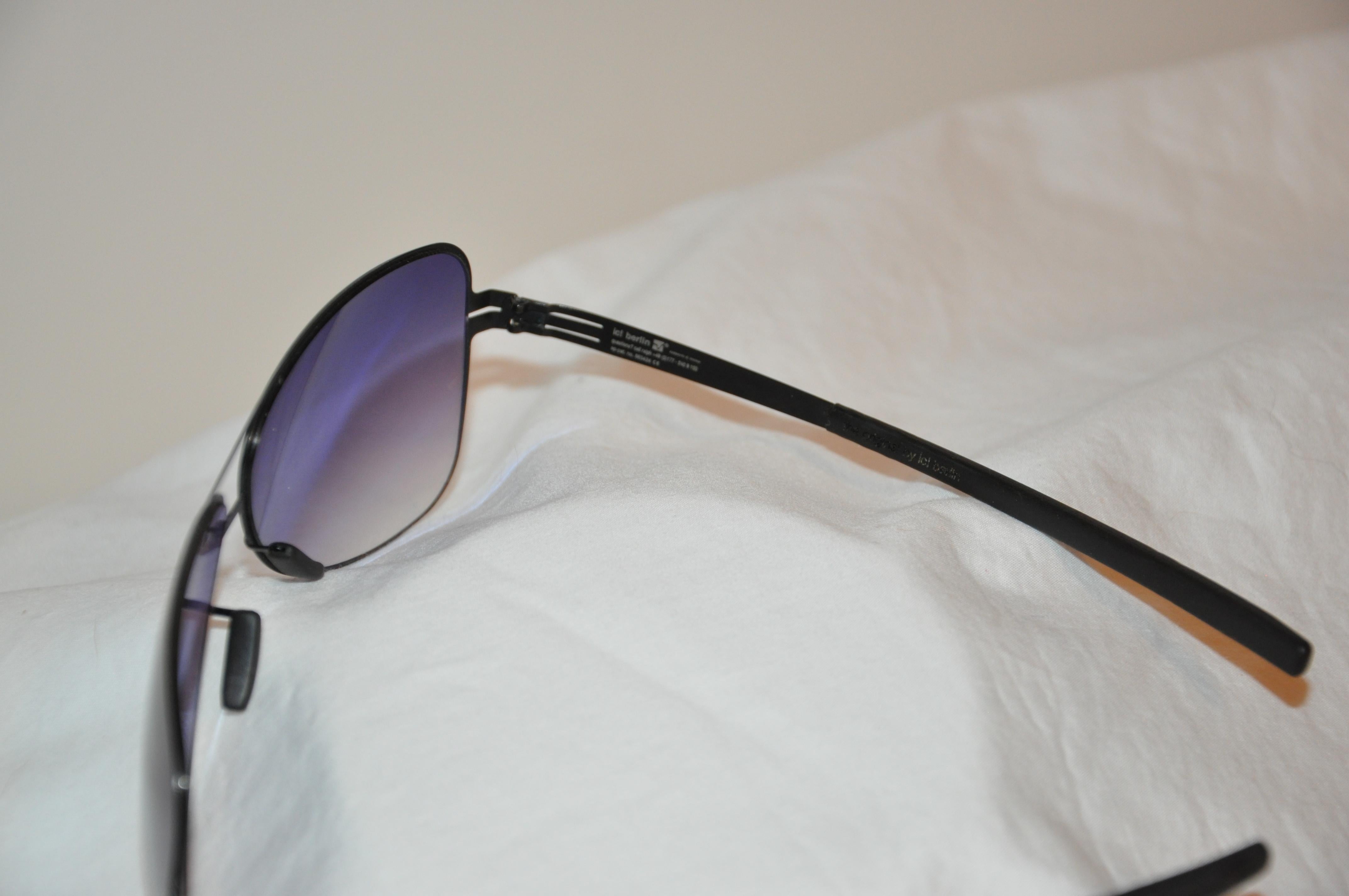 Ic! Berlin Black Signature Lightweight Titanium Flexible Arms Sunglasses In Good Condition For Sale In New York, NY
