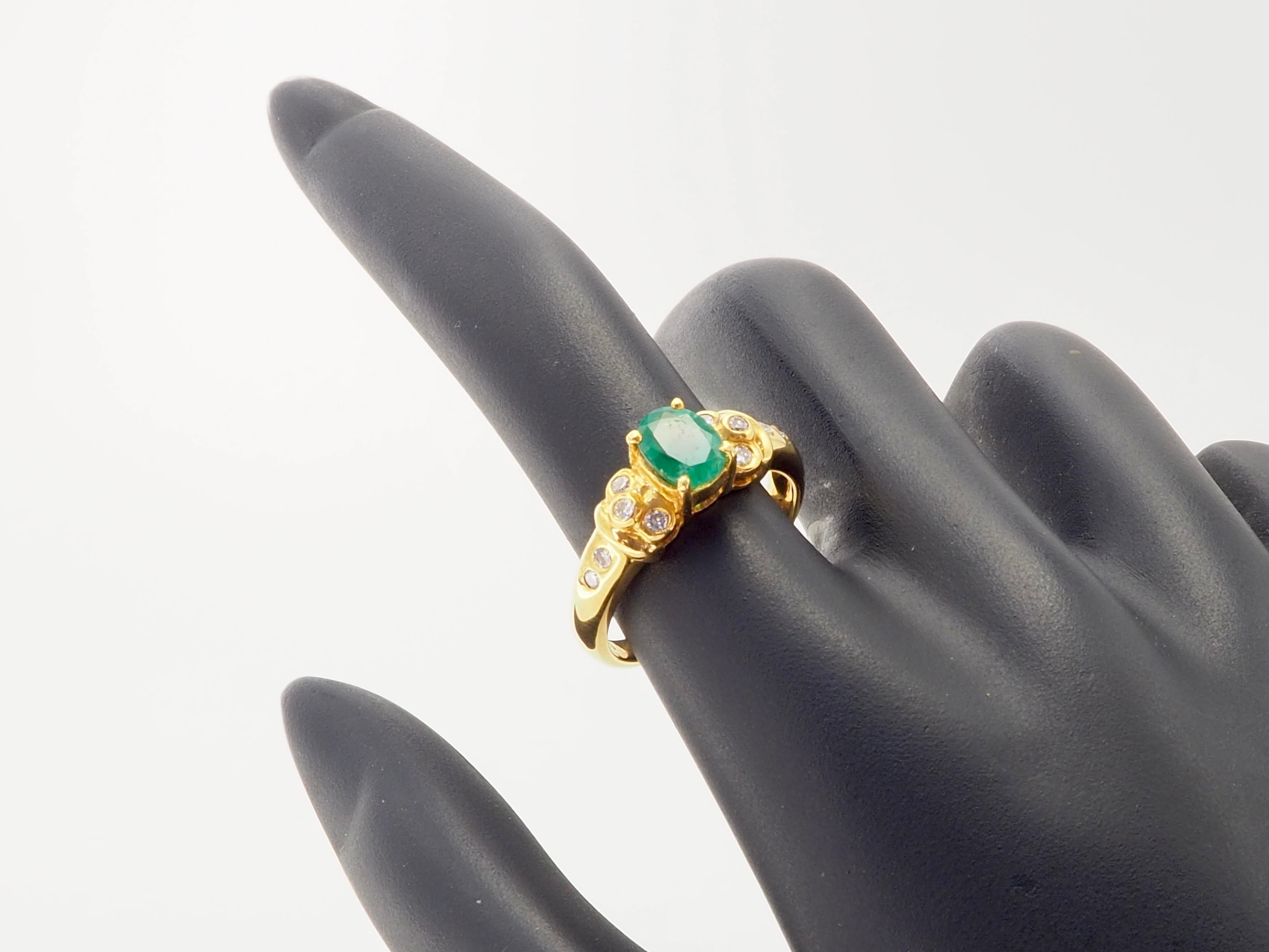 ICA 18K Gold 0.86ct F1 Emerald & 0.20ct Brilliant Diamond Fine Ring For Sale 1