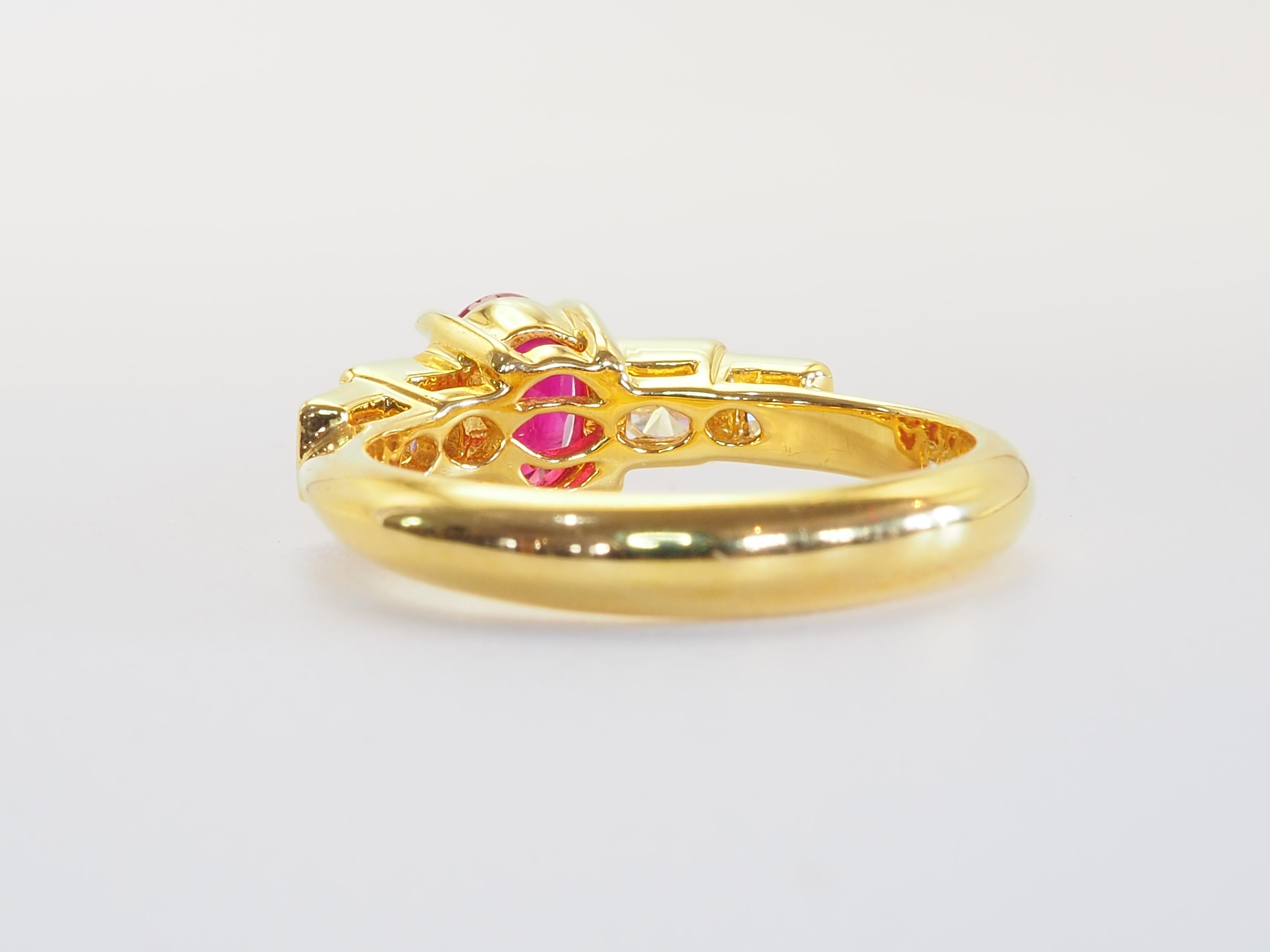 Taglio ovale Anello ICA in oro 18K con rubino Myanmar ovale da 1,05ct e diamante Brilliante da 0,38ct in vendita