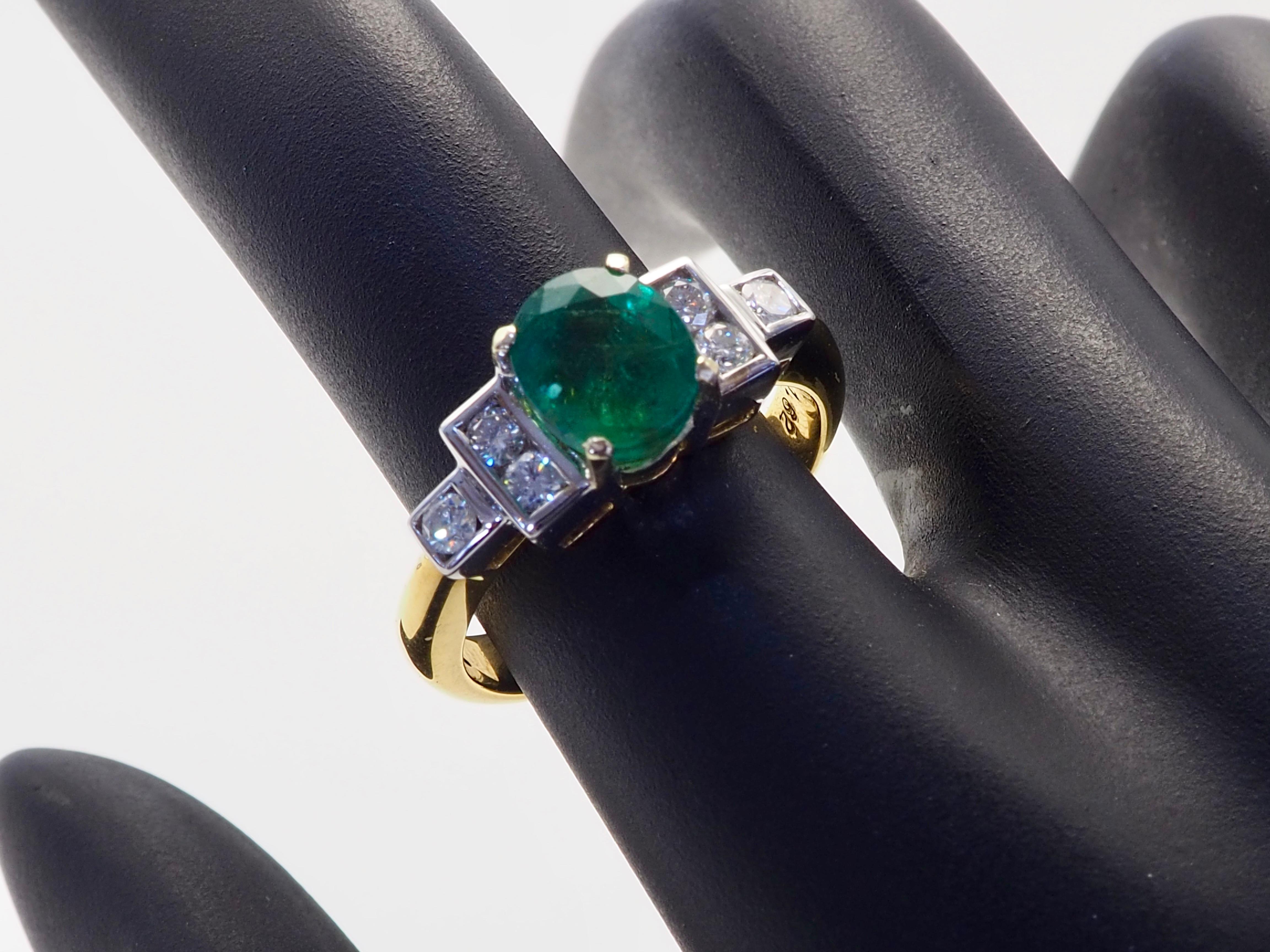 ICA 18K Gold Oval 1.62ct F1 Emerald & 0.30ct Brilliant Diamond Fine Ring For Sale 6