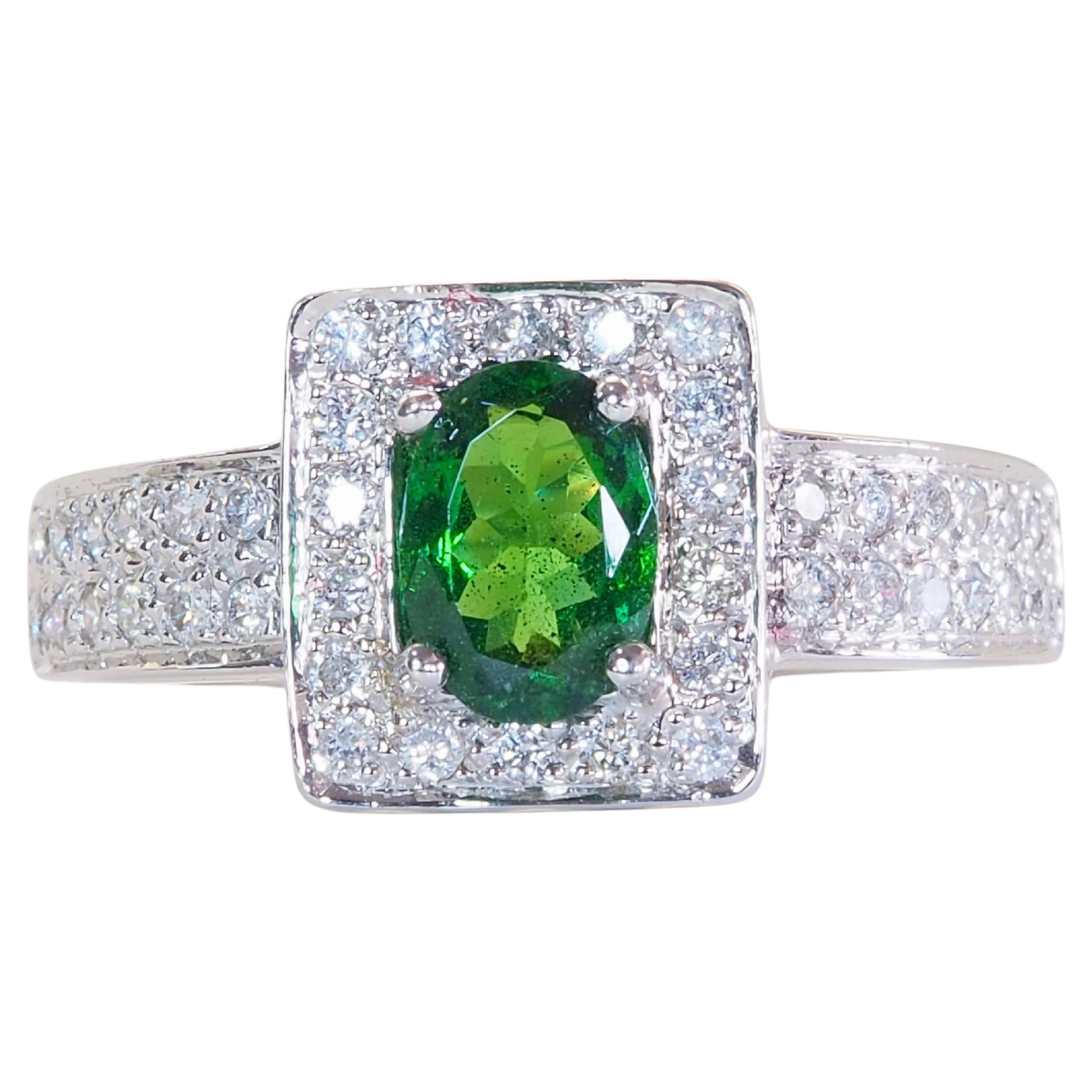 ICA 18K Weißgold 0,71ct Oval Vivid Green Tsavorite & 0,38ct Diamant Halo Ring