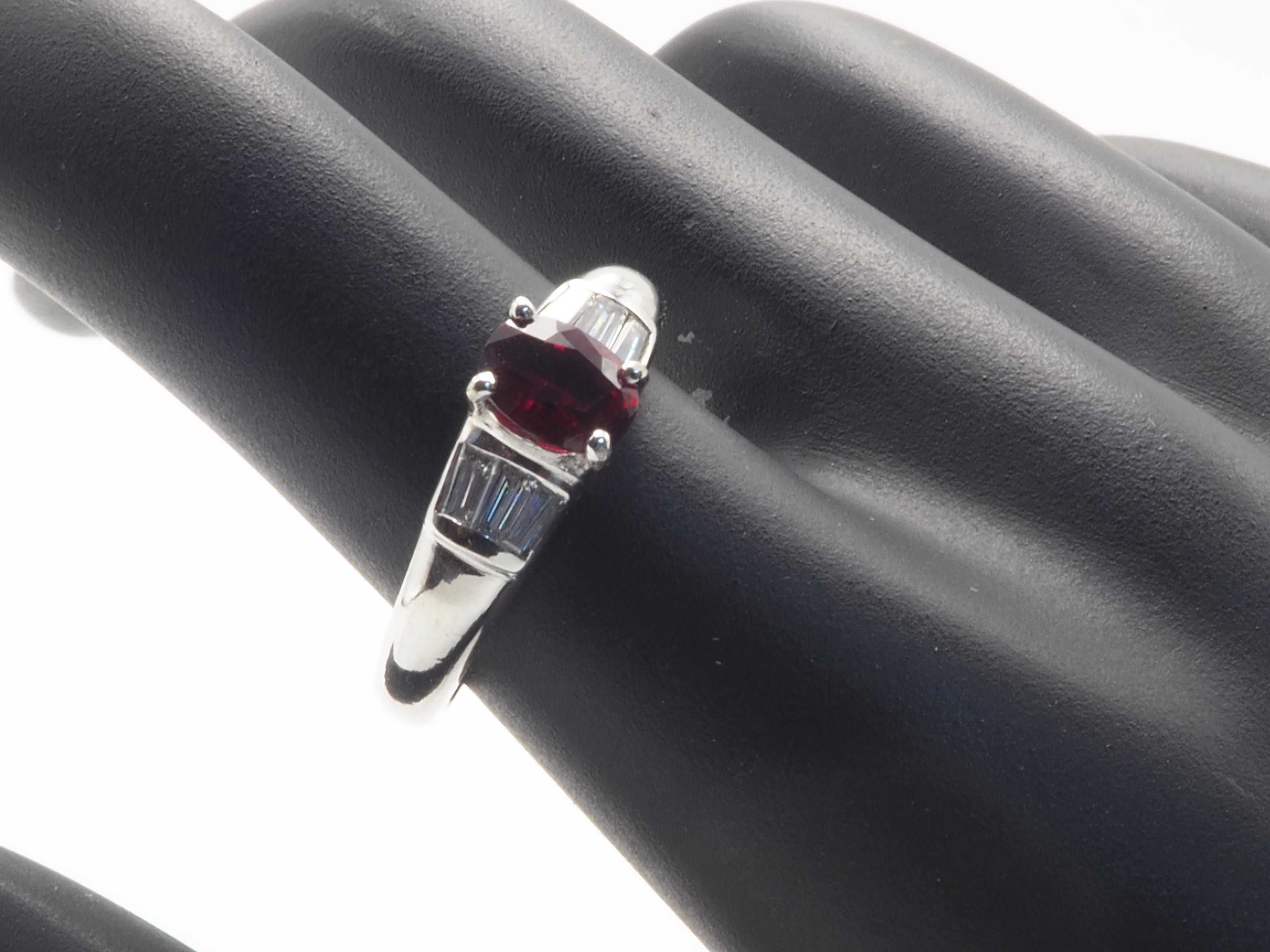 ICA 18K White Gold 0.98ct Vivid Red Ruby & 0.30ct Diamond Fine Ring For Sale 4