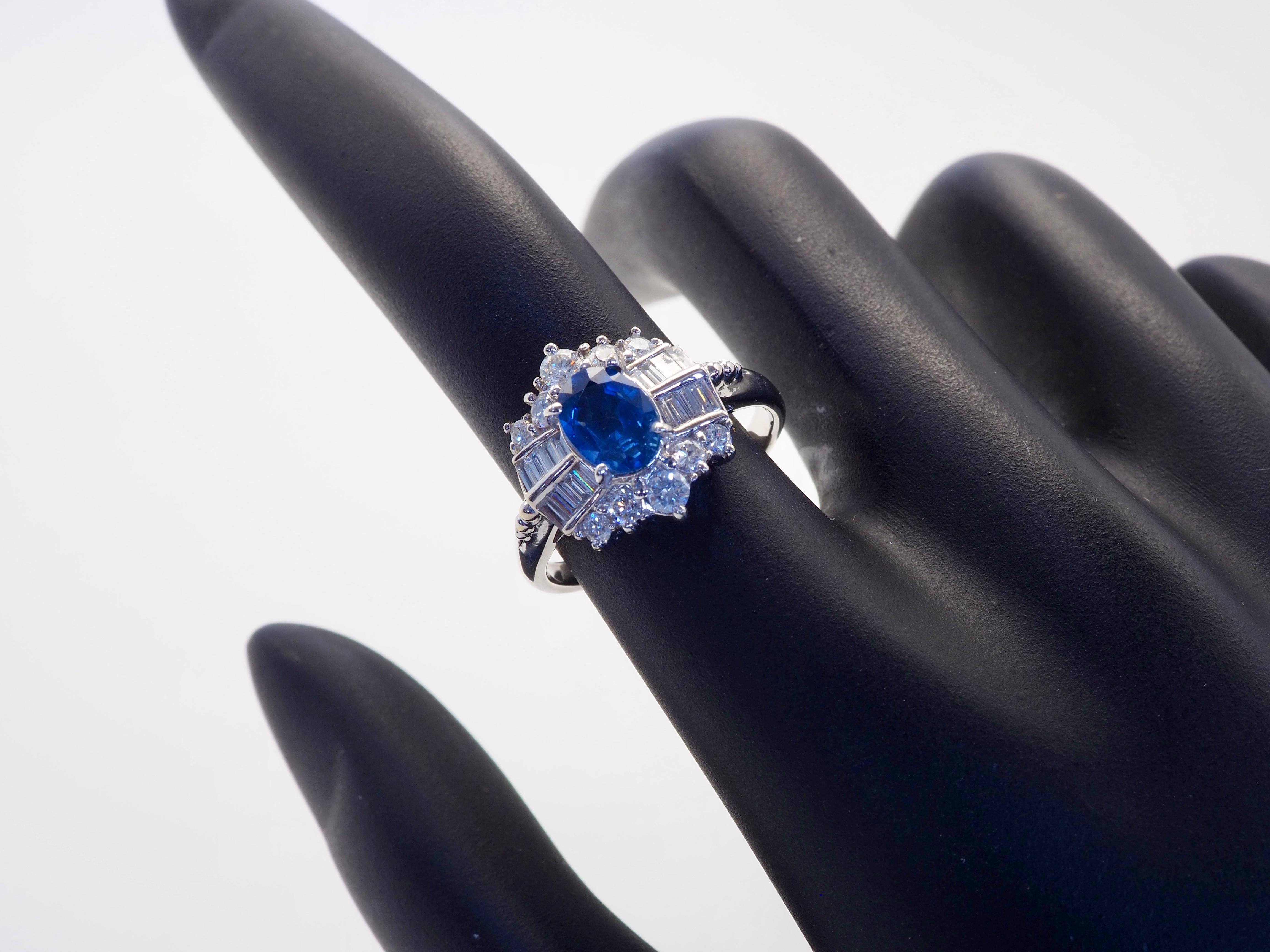 ICA Bague en or blanc 18 carats 1,01ct saphir bleu bleu et 0,63ct diamant en vente 5