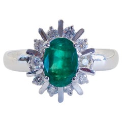 Anello ICA in oro bianco 18 carati con smeraldo ovale F1 da 1,27 carati e diamante Brilliante da 0,35 carati