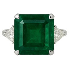 Anello in platino con smeraldo dello Zambia certificato ICA da 14,25 ct.