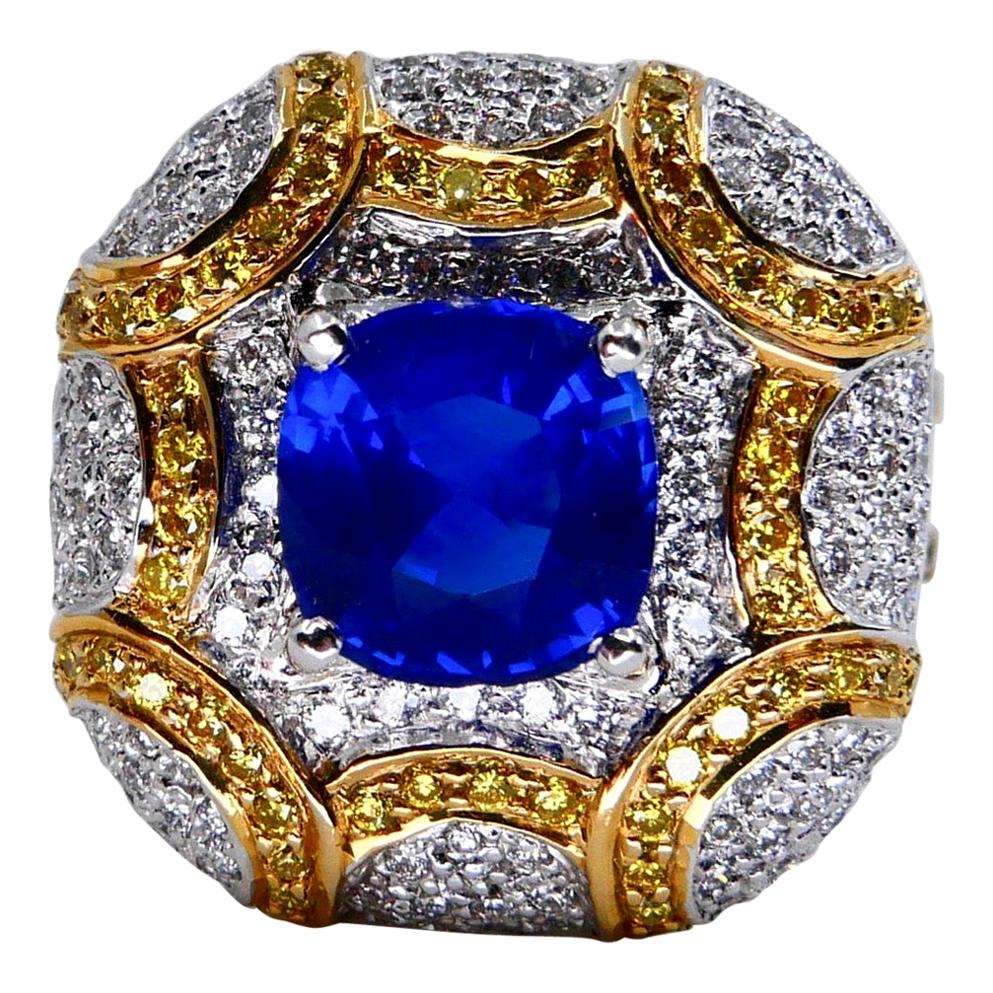 ICA Certified 1.74Cts Ceylon Heat Sapphire Ring, White and Fancy Yellow Diamonds In New Condition For Sale In Hong Kong, HK