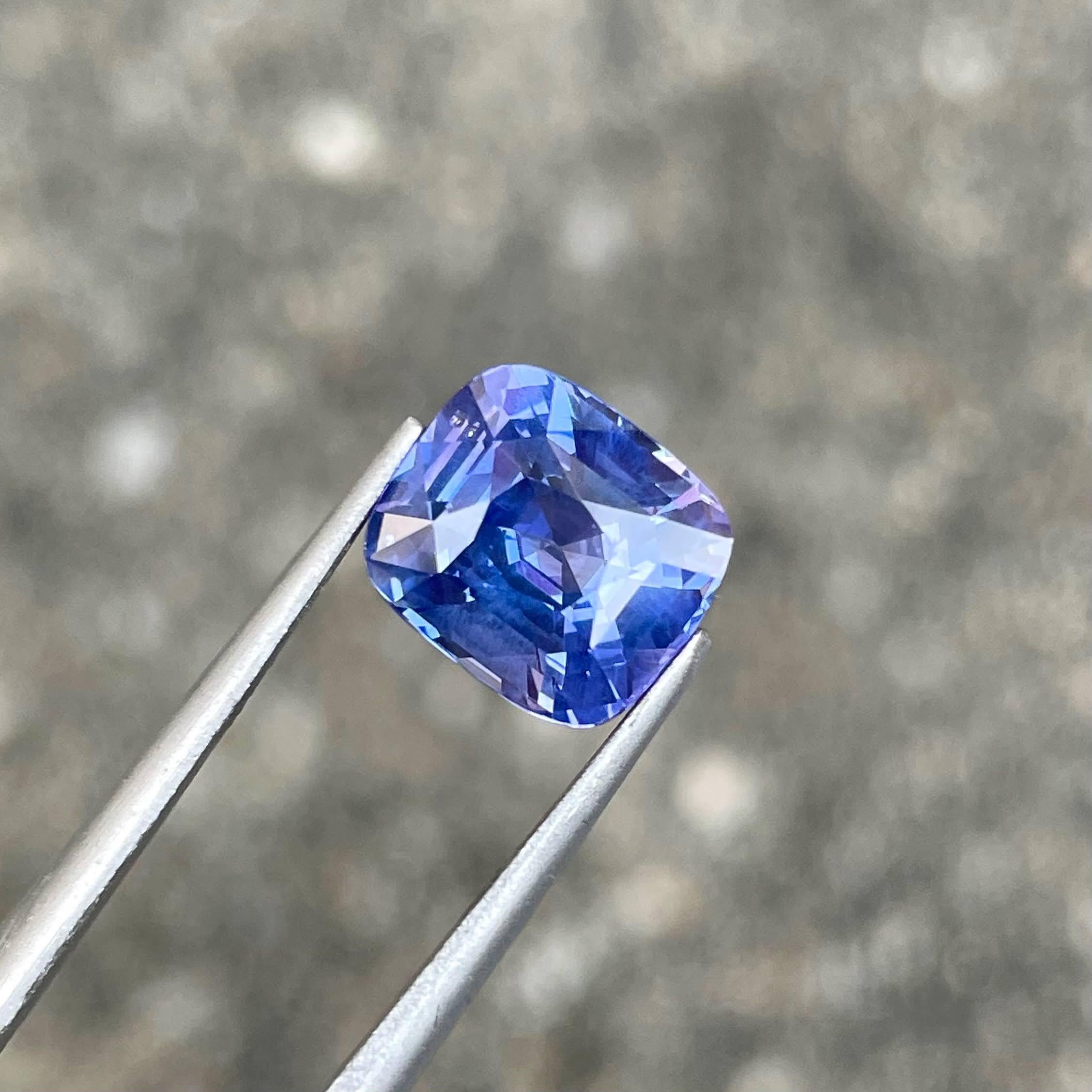 ICA Certified 4.03 Carat Color Change Loose Sapphire Cushion Cut Sri Lankan Gem Corte cojín en venta