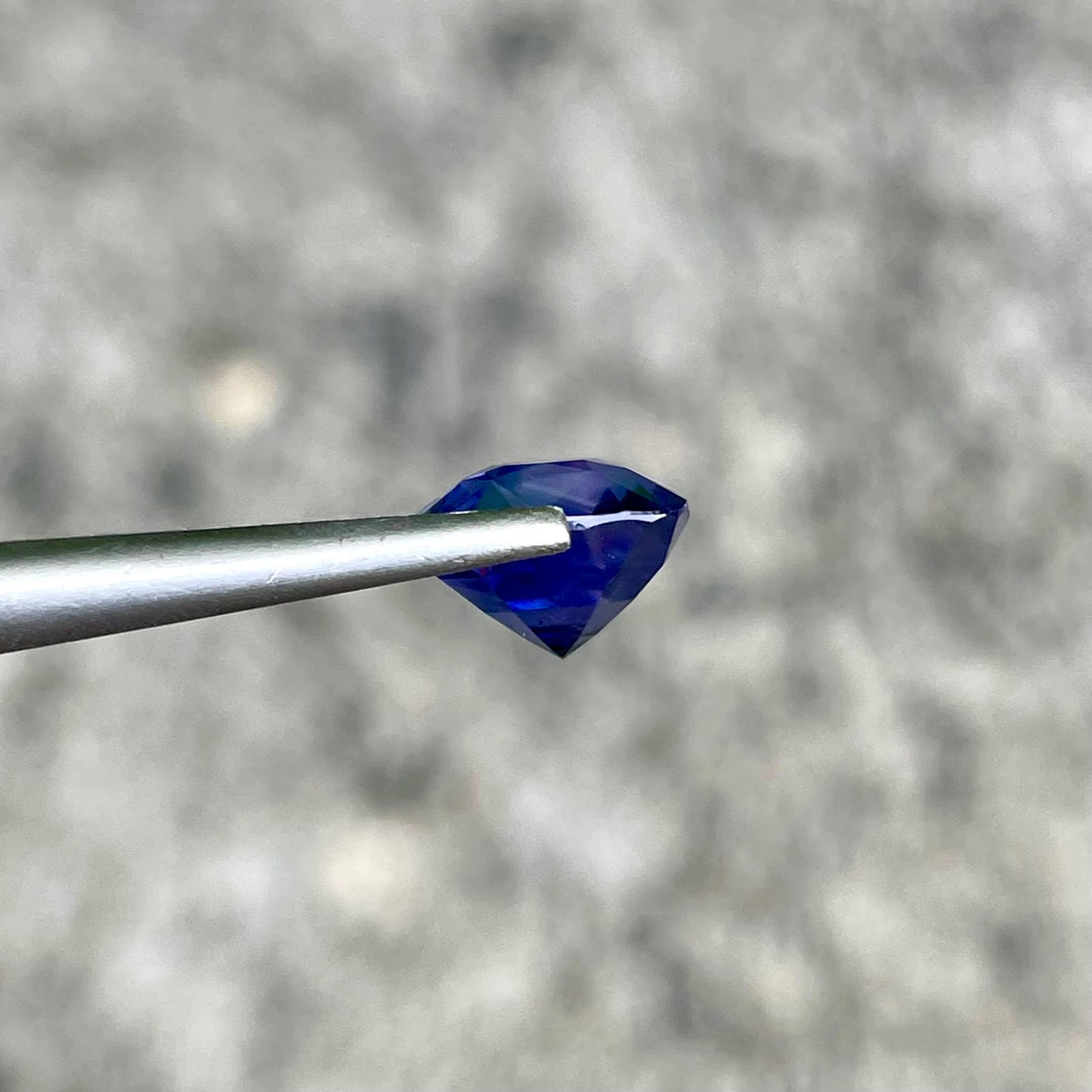 ICA Certified 4.03 Carat Color Change Loose Sapphire Cushion Cut Sri Lankan Gem en venta 1