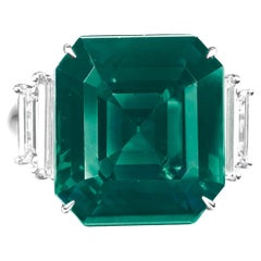 Bague certifiée GRS de 8,46 carats d'émeraude zambienne vert vif avec diamants baguettes
