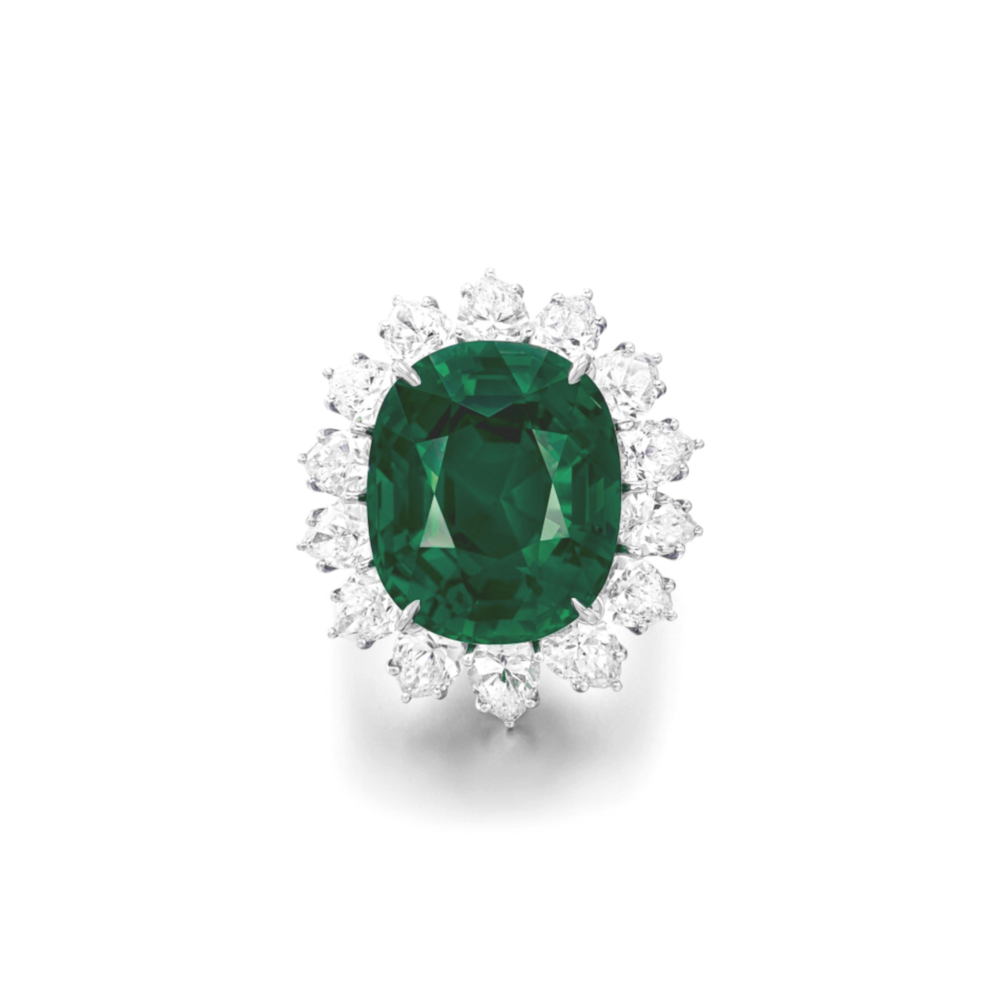 Certificato ICA 5,43 Ct. Anello in platino con diamante smeraldo Minor Oil In condizioni Nuovo in vendita a Chicago, IL