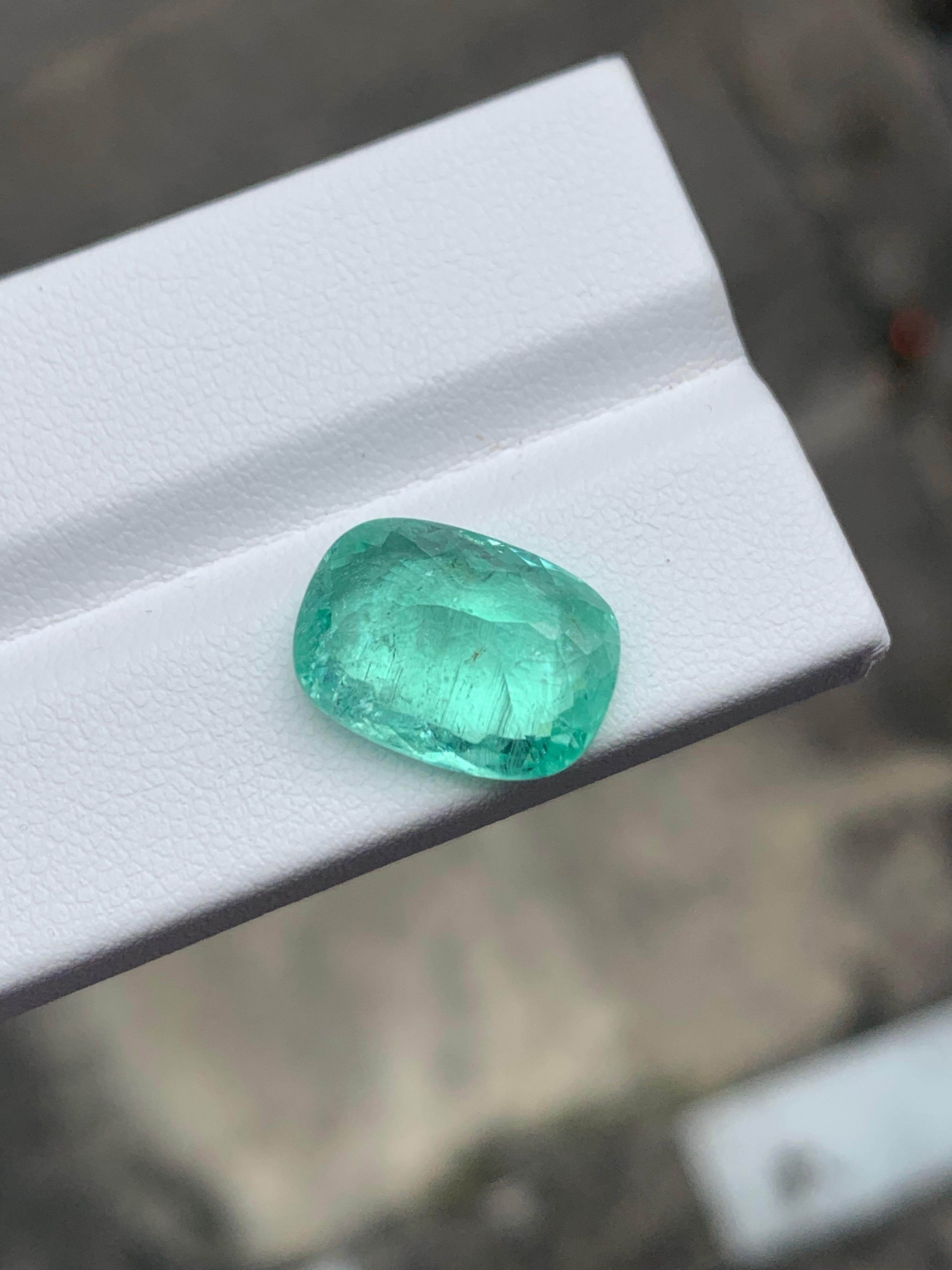 ICA Certified 7.37 Carat Natural Loose Paraiba Tourmaline Cushion Shape Gemstone (pierre précieuse en forme de coussin) en vente 4