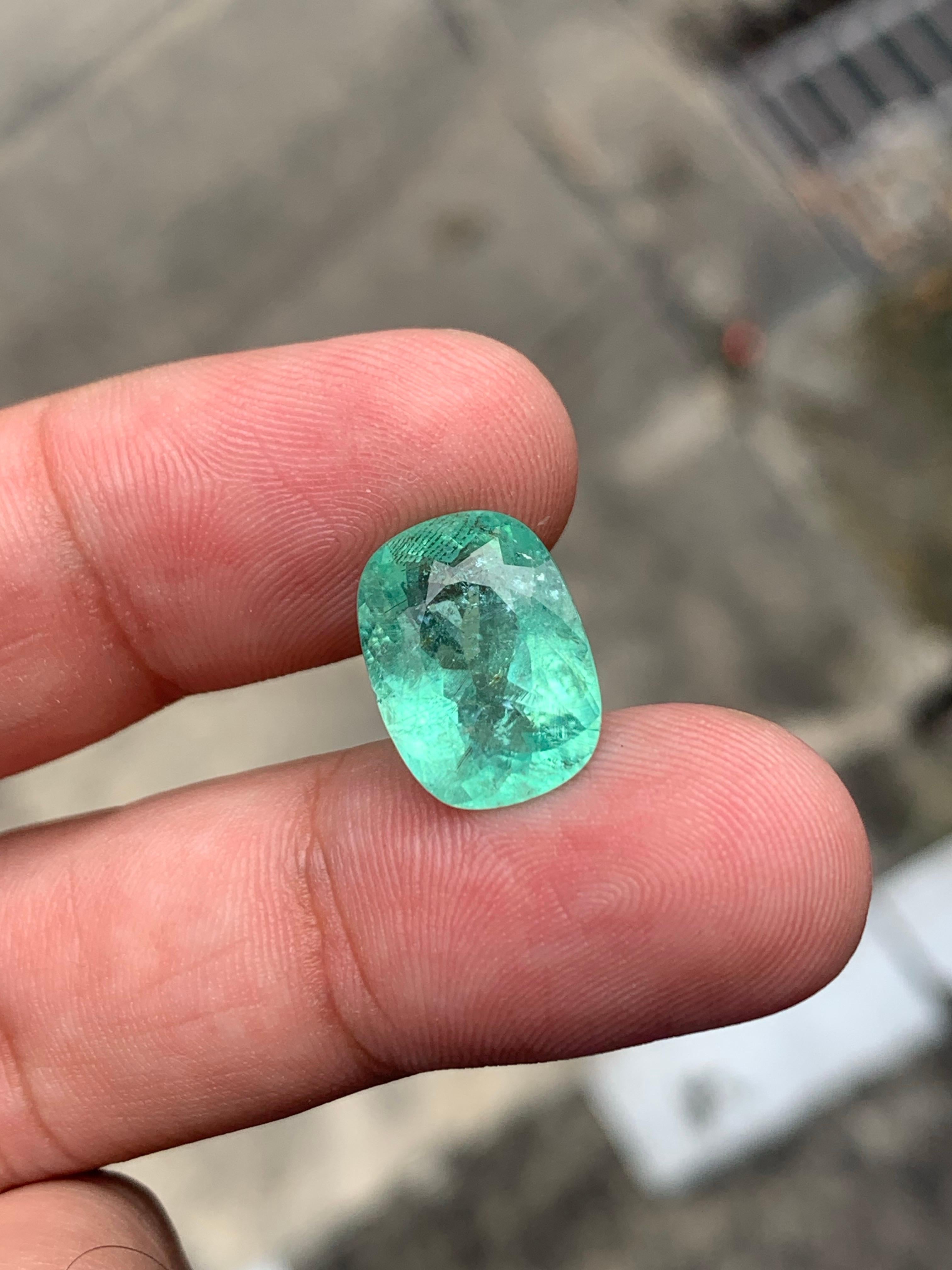 ICA Certified 7.37 Carat Natural Loose Paraiba Tourmaline Cushion Shape Gemstone (pierre précieuse en forme de coussin) en vente 3