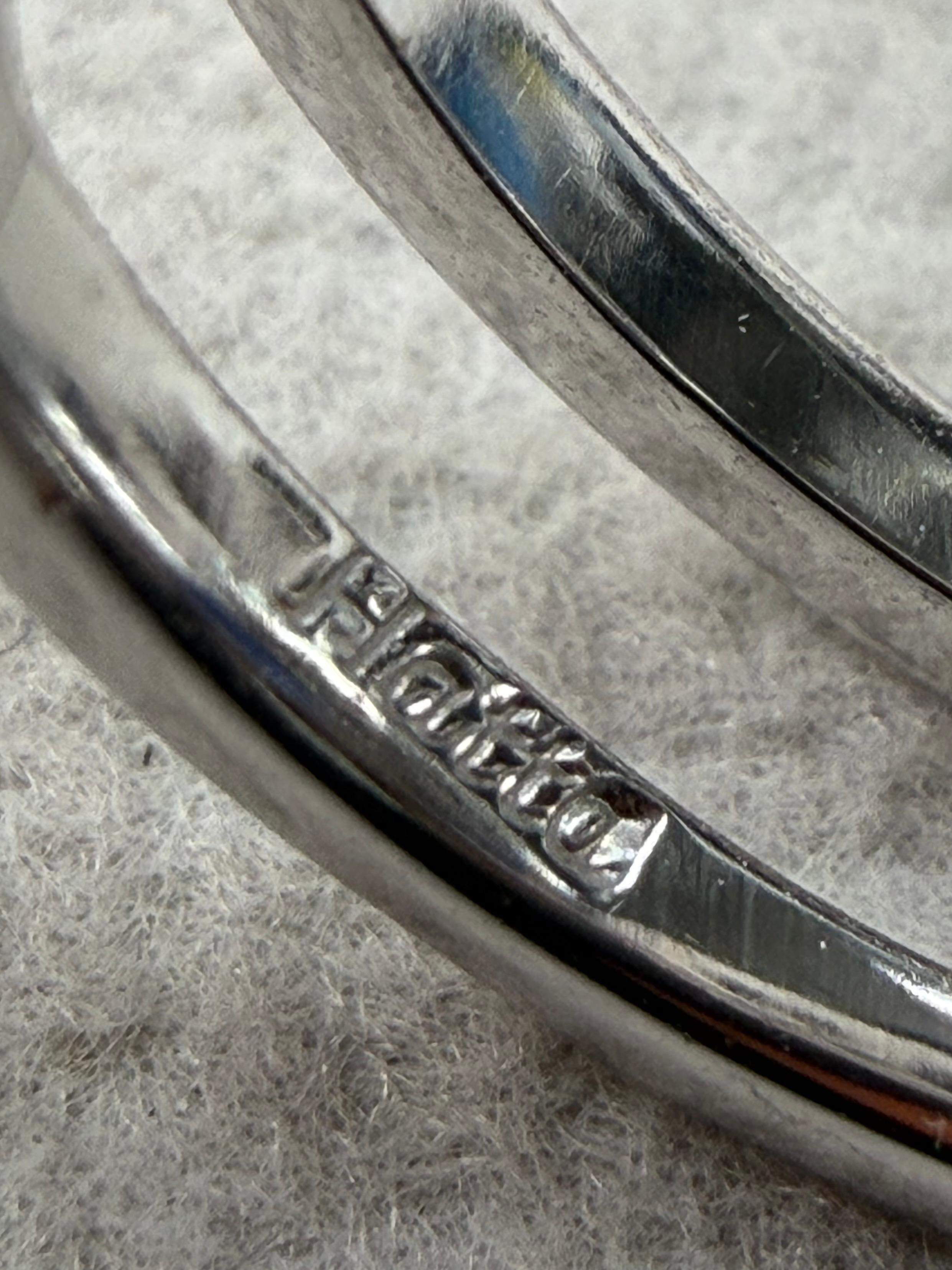 ICA-zertifizierter natürlicher Ceylon-Saphirring mit erhitztem Saphir, weiße und ausgefallene gelbe Diamanten im Zustand „Neu“ im Angebot in Hong Kong, HK