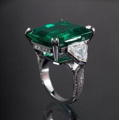 IGI Certified 5 Carat Natural Emerald Trillion Diamond