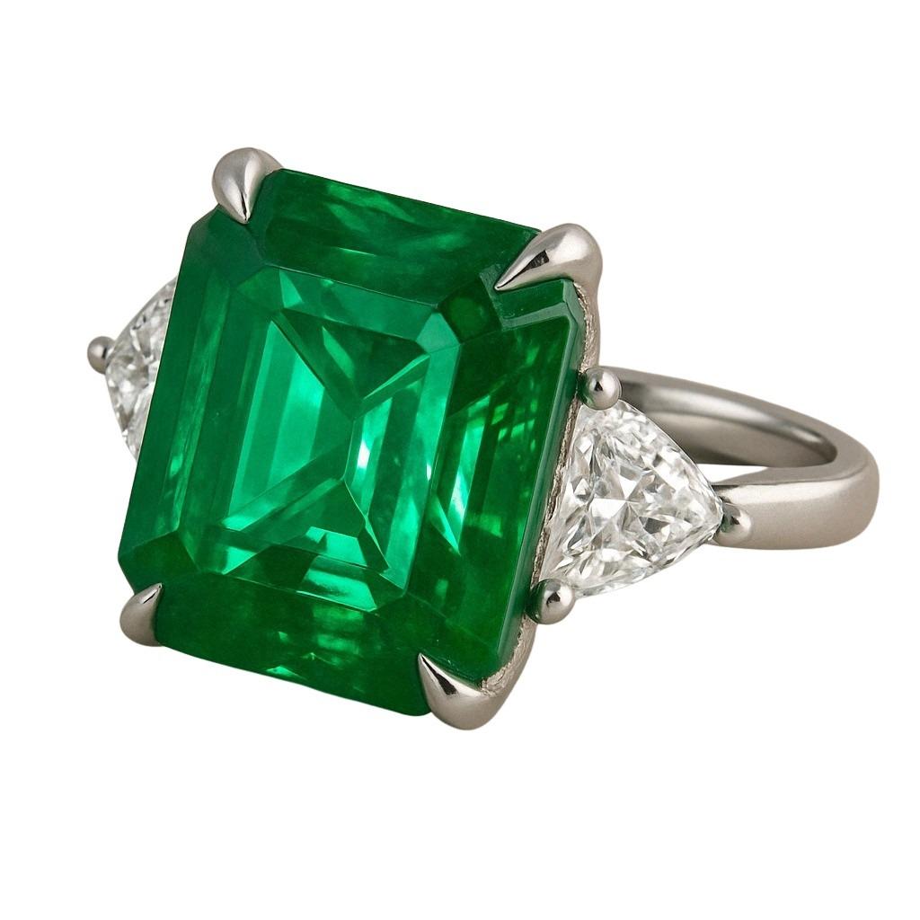 Emerald Cut ICA Gemstone Certified 5.49 Carat Insignificant Oil Green Emerald Cocktail Ring For Sale